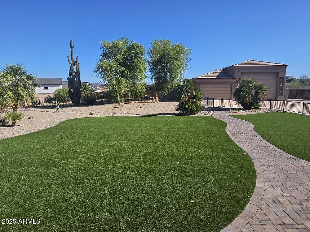 10236 W WESTWIND Drive