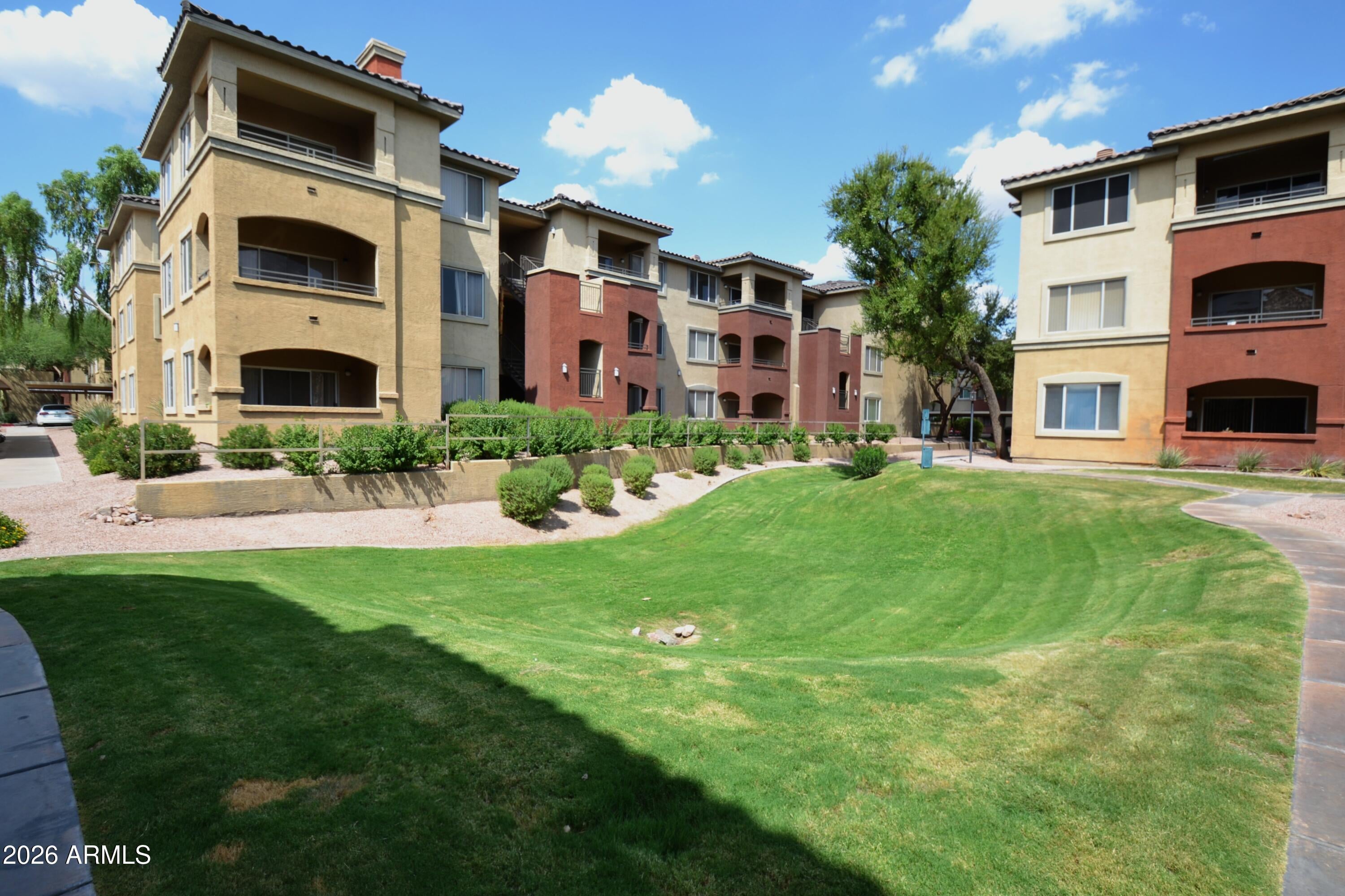 5401 E VAN BUREN Street 2046