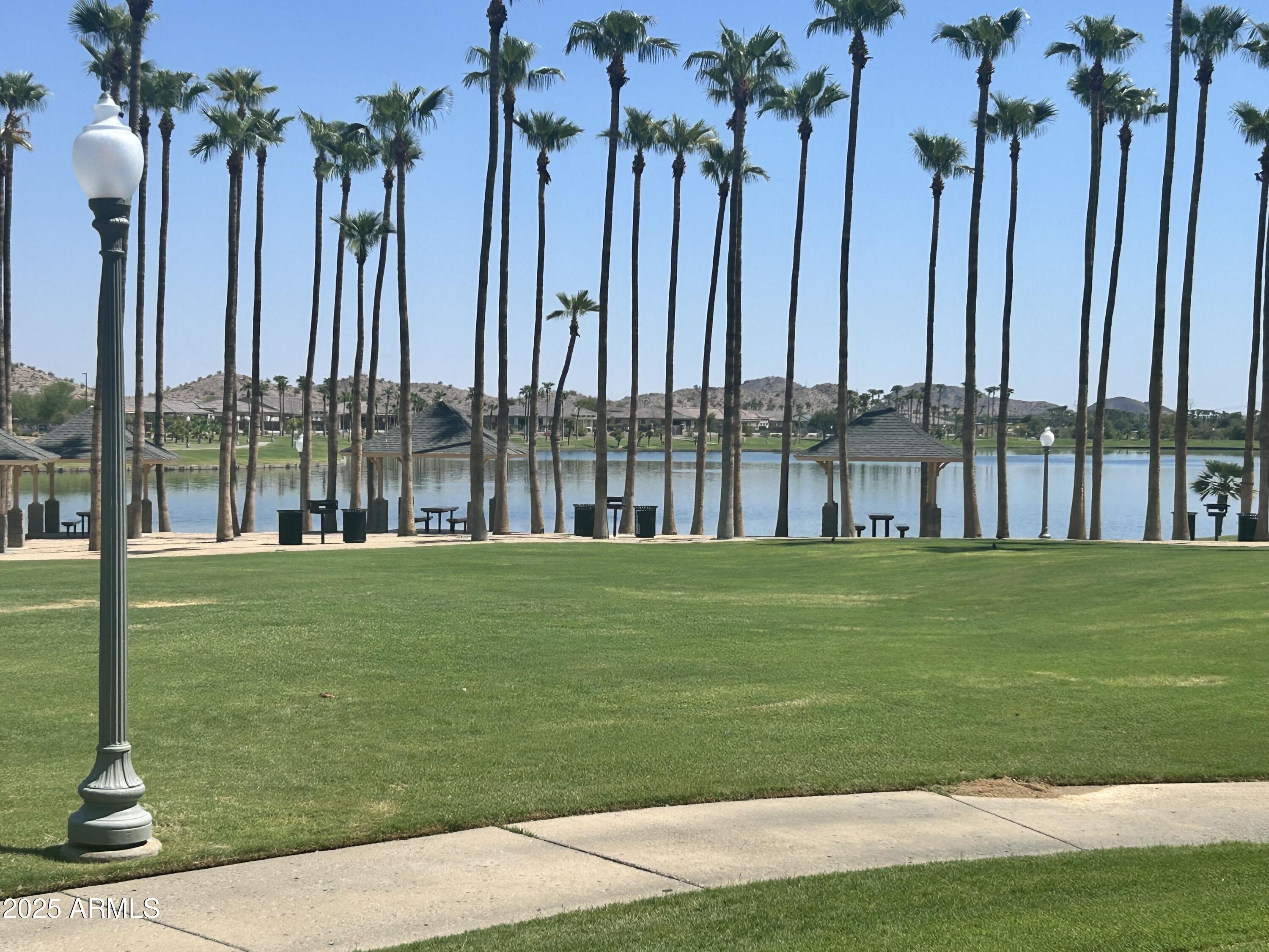 11321 S SAN ROBERTO Drive 10