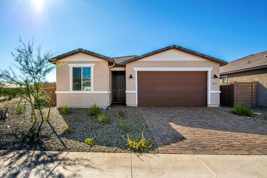 Photo of 18587 E Bianca Way, Gold Canyon, AZ 85118 (MLS # 6949420)