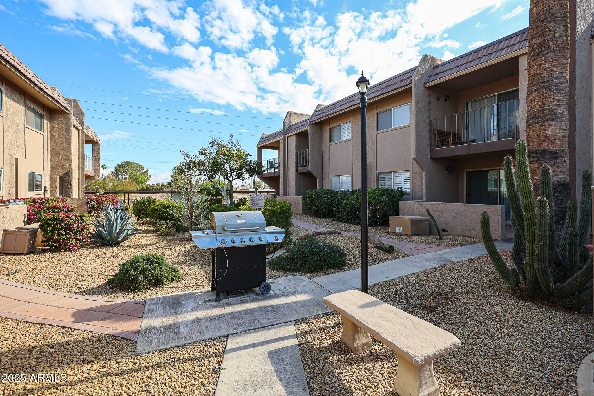 Scottsdale, Arizona 85250, United States, 2 Bedrooms Bedrooms, ,2 BathroomsBathrooms,Residential,Active,12841