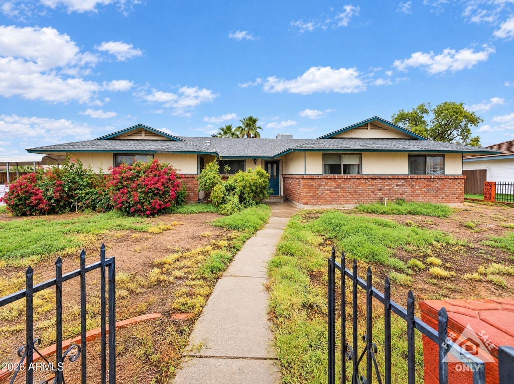 Photo of 1602 E Grove Avenue, Mesa, AZ 85204 (MLS # 7094863)