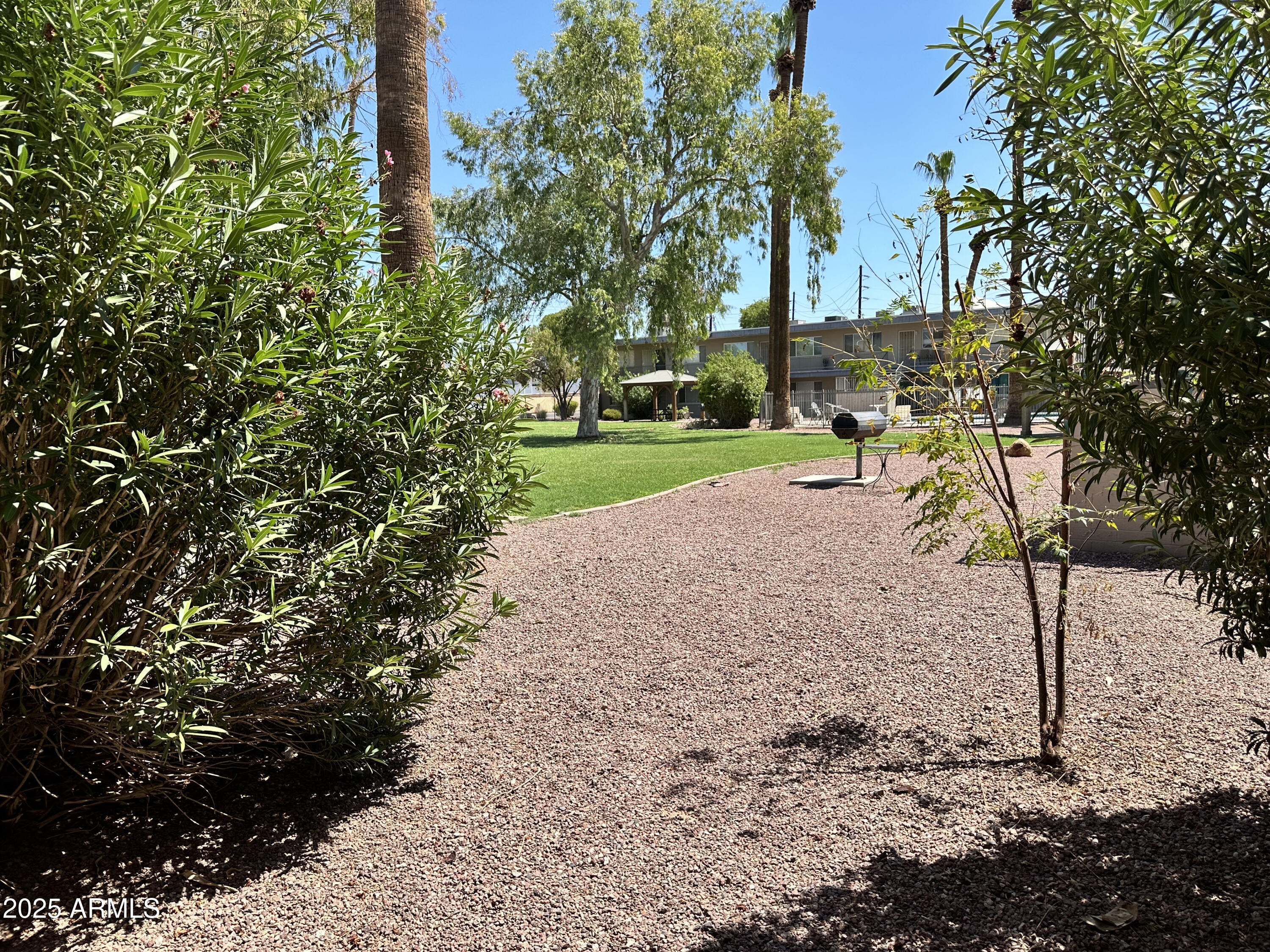 1111 E TURNEY Avenue 25