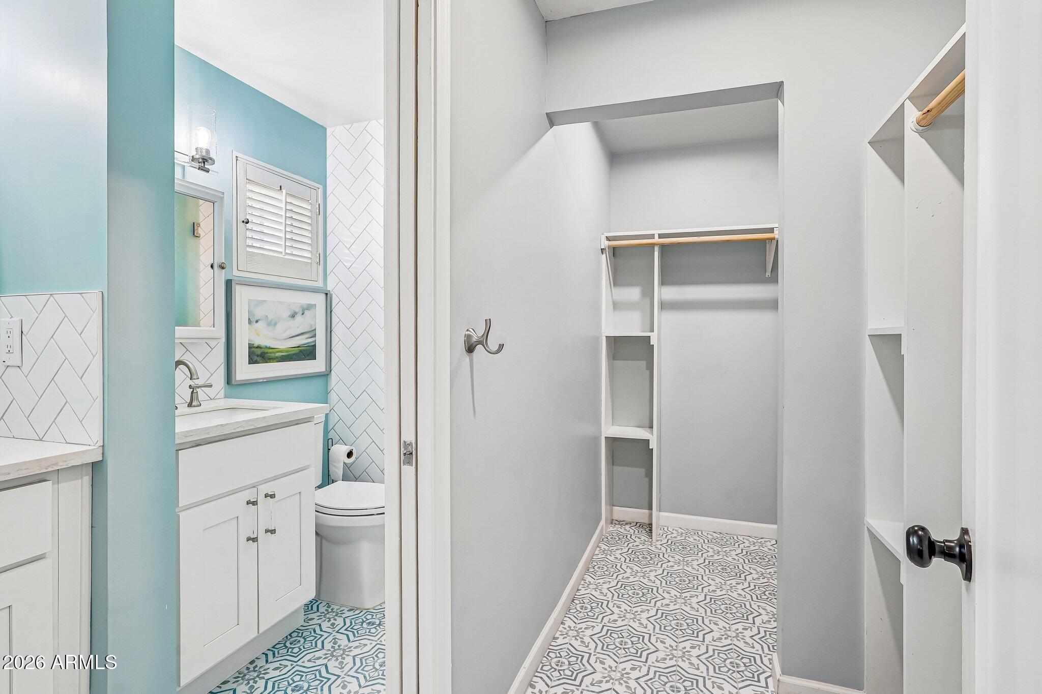 LITCHFIELD PARK SUB 12 UNIT 1 - Residential