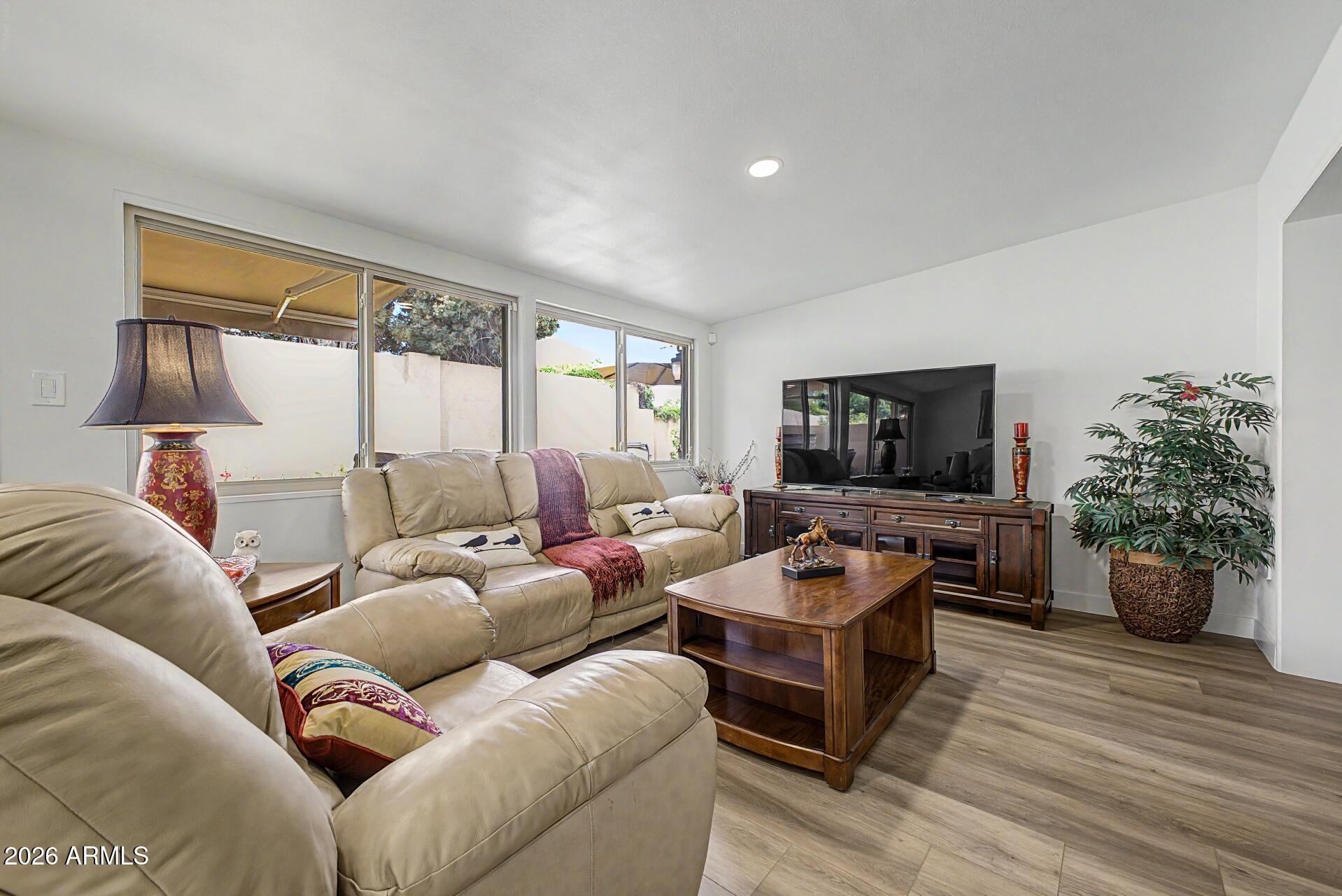 VILLA MONTEREY - Residential