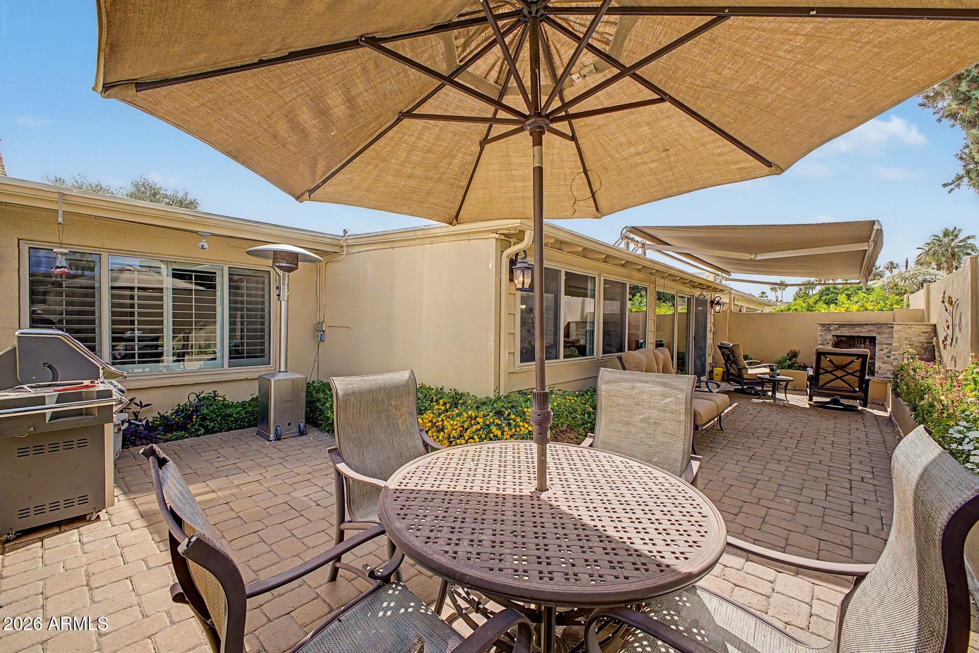 VILLA MONTEREY - Residential