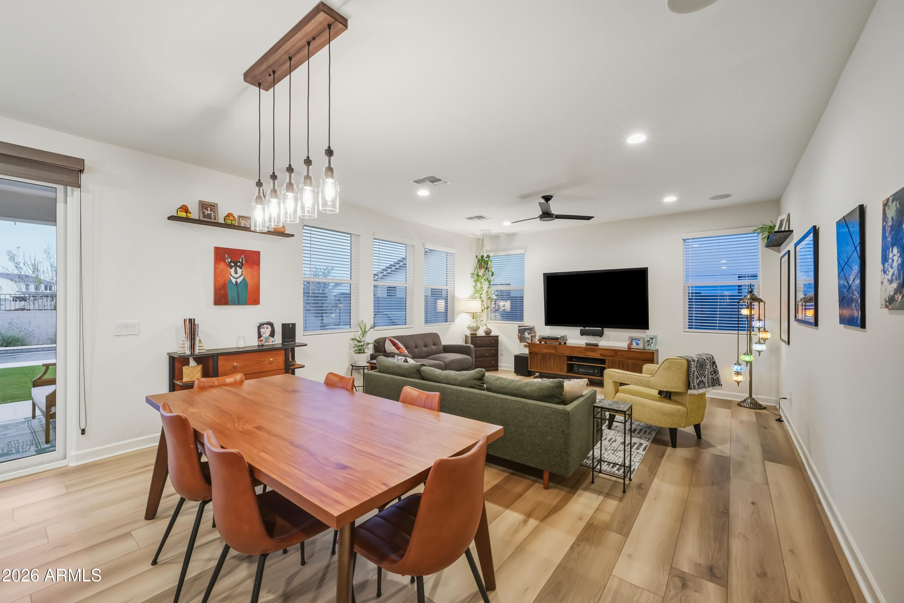 3884 W GARDEN GROVE Drive