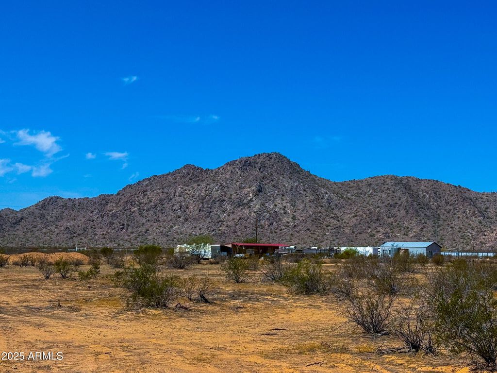 Photo of 0 W Mcdavid Rd 4 Acres #-, Maricopa, AZ 85139 (MLS # 6910192)