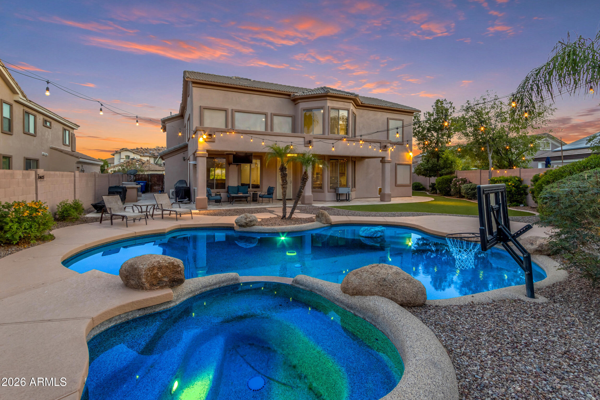 1542 E Jade Place