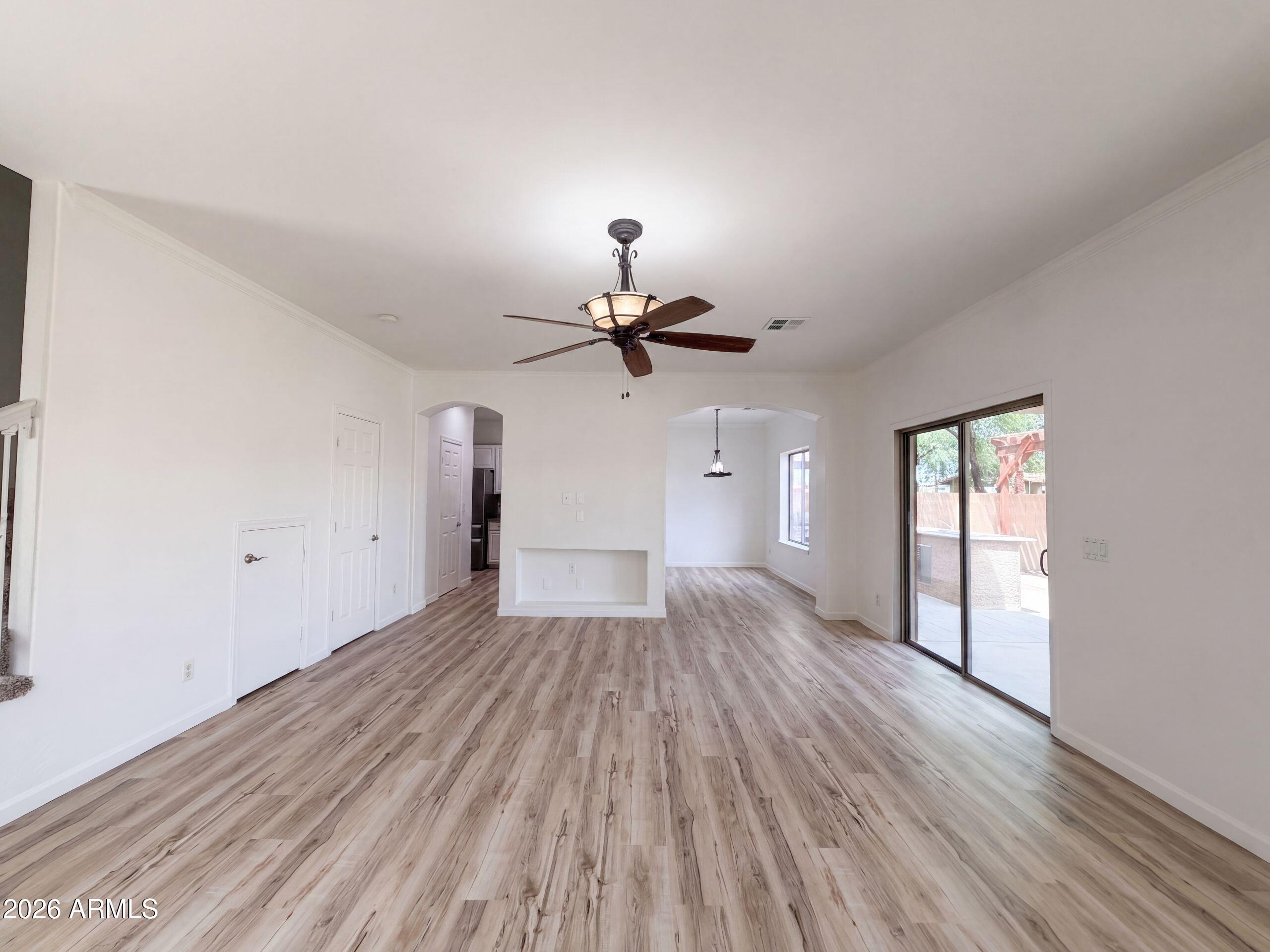 5641 S 10TH Drive