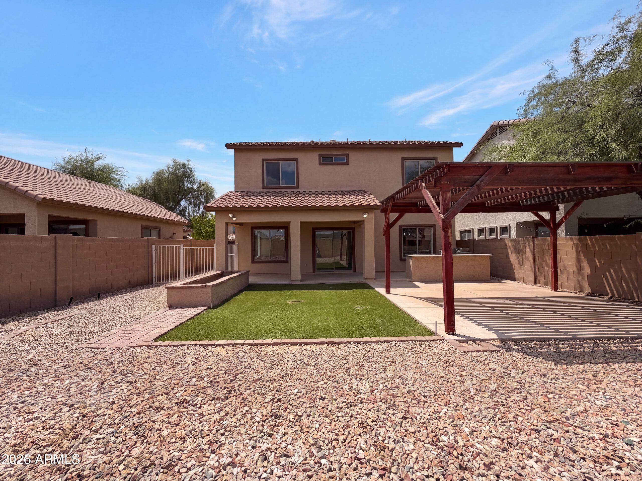 5641 S 10TH Drive