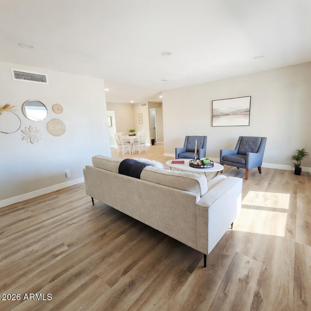 8121 E EMELITA Court