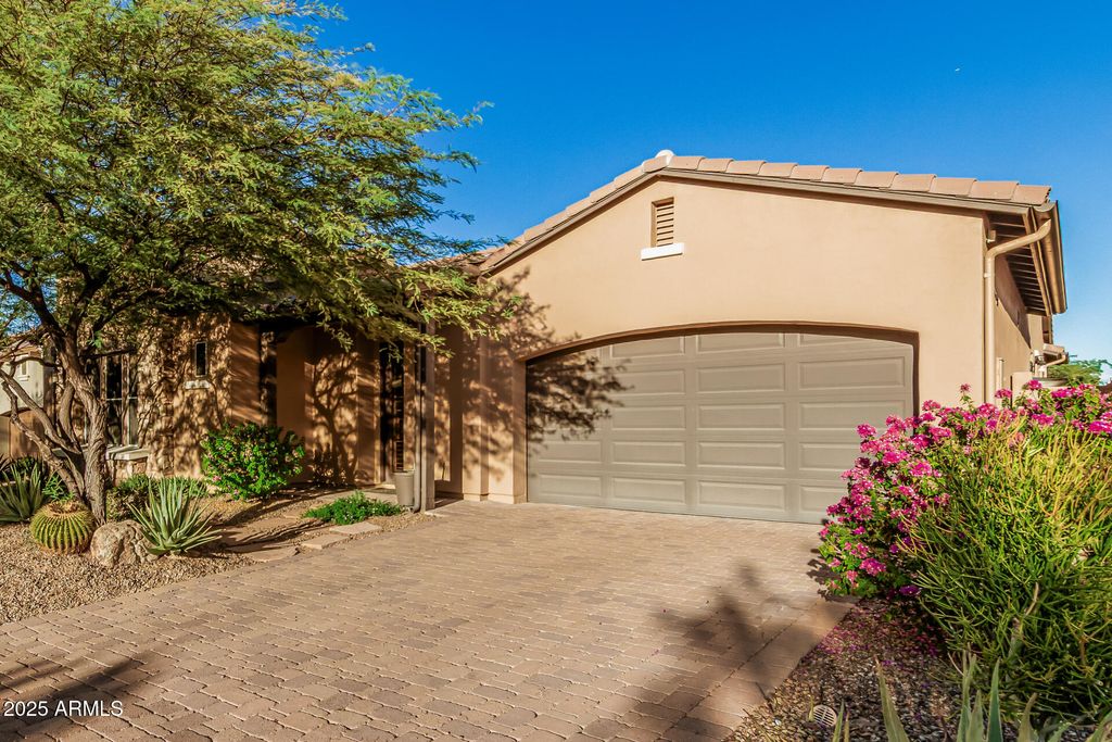 Photo of 28721 N 68th Avenue, Peoria, AZ 85383 (MLS # 6929112)