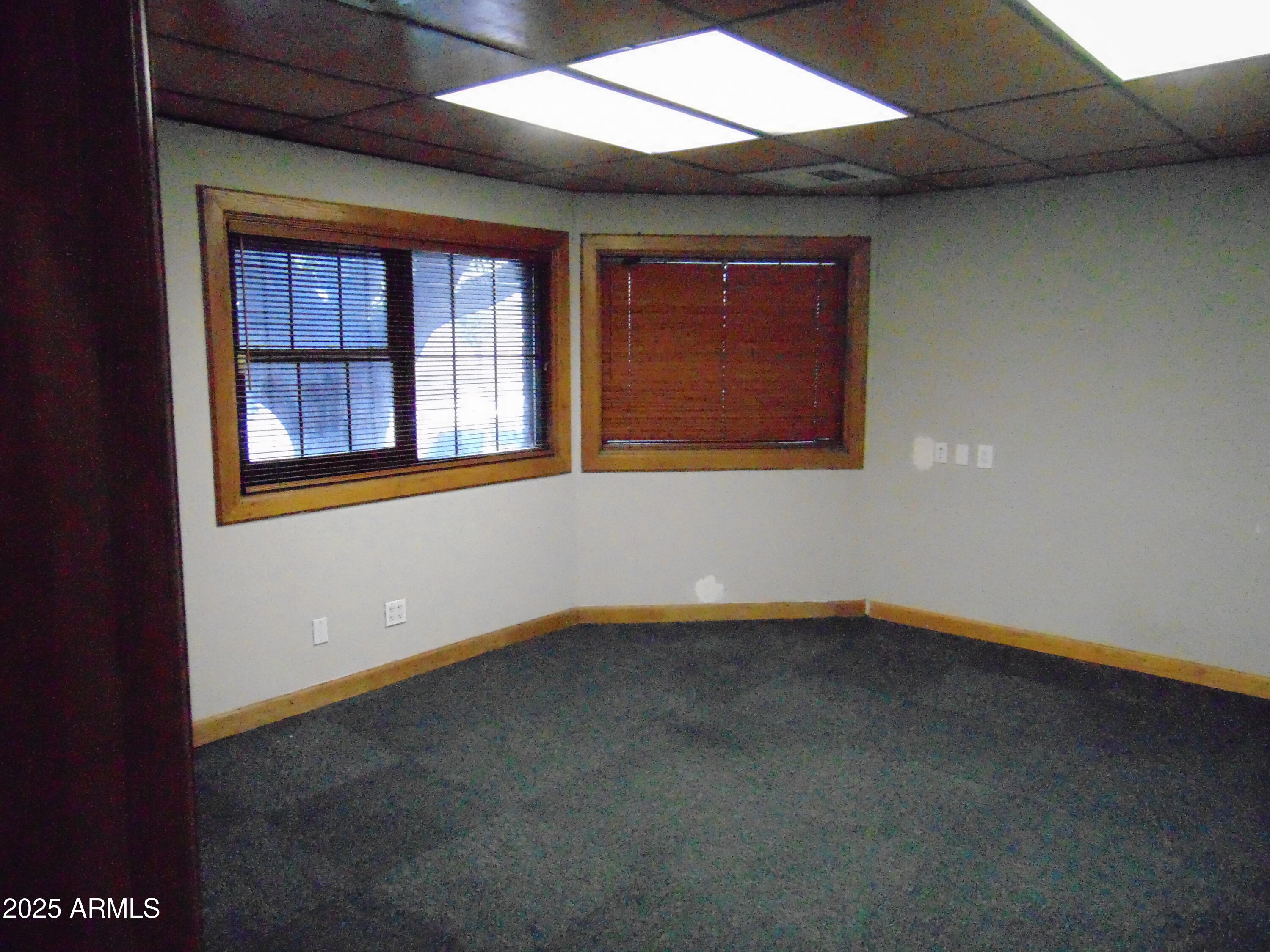 1212 E OSBORN Road 1