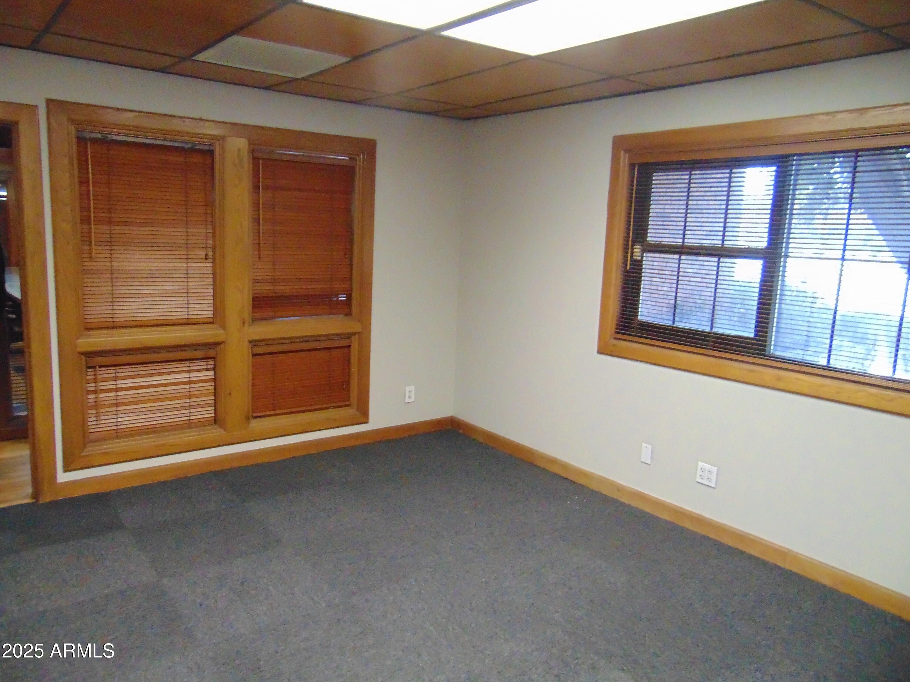 1212 E OSBORN Road 1