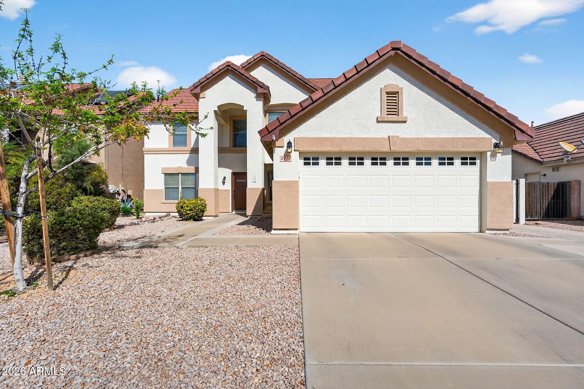 2442 E WINGED FOOT Drive