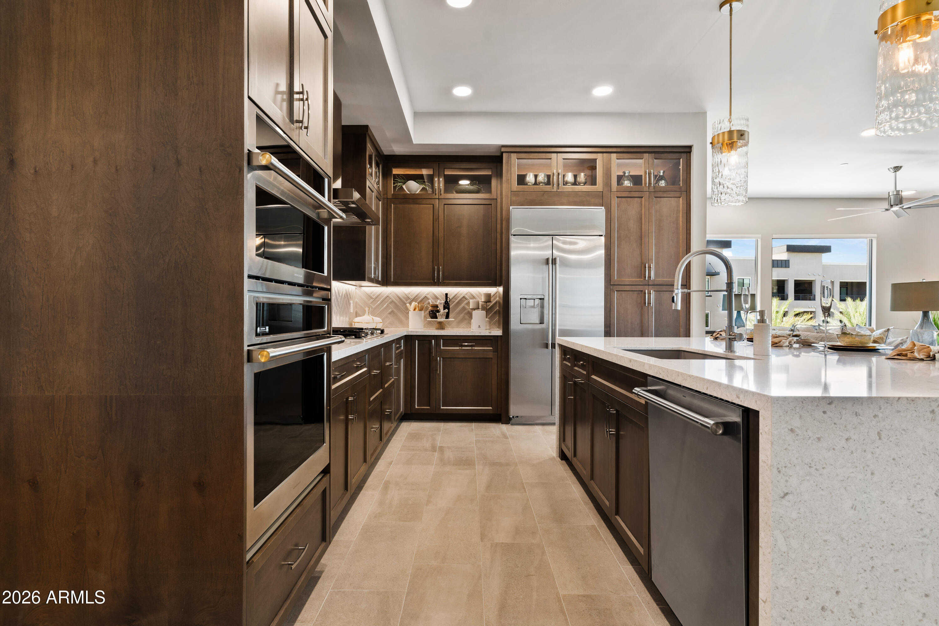 5250 E DEER VALLEY Drive 120