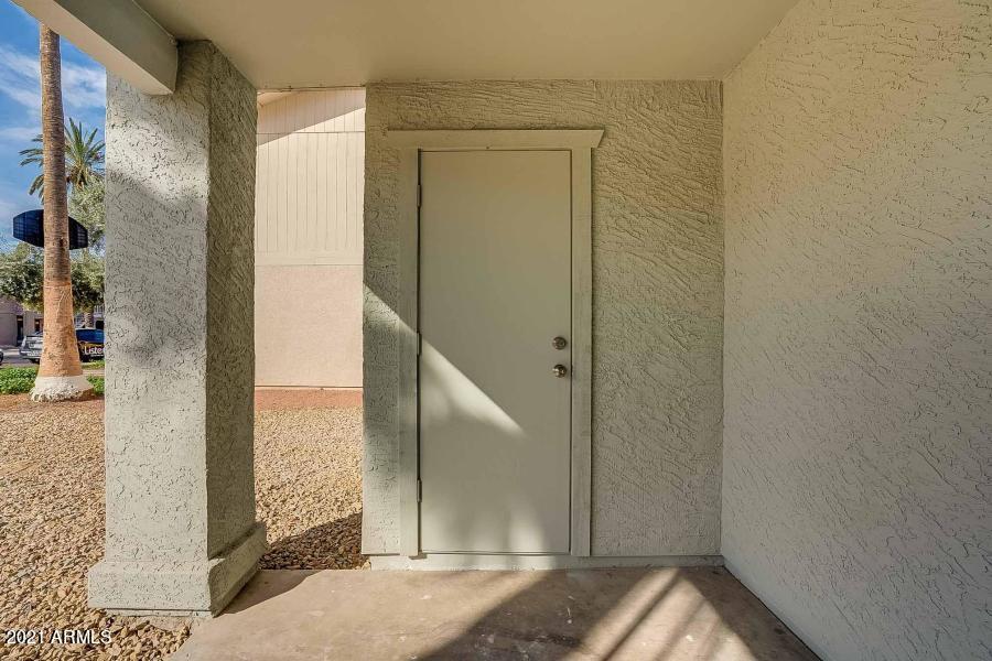 318 E VINE Circle 201