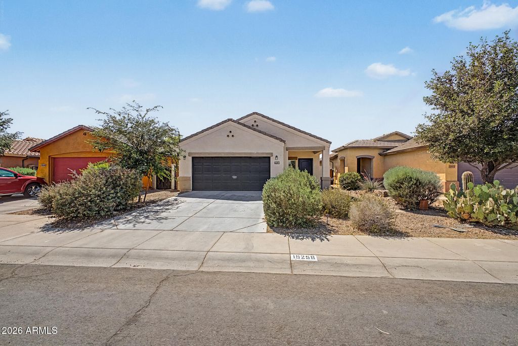 Photo of 19258 N Toledo Avenue, Maricopa, AZ 85138 (MLS # 7014923)