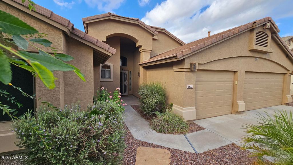 Photo of 4633 E Desert Sands Drive, Chandler, AZ 85249 (MLS # 6926632)