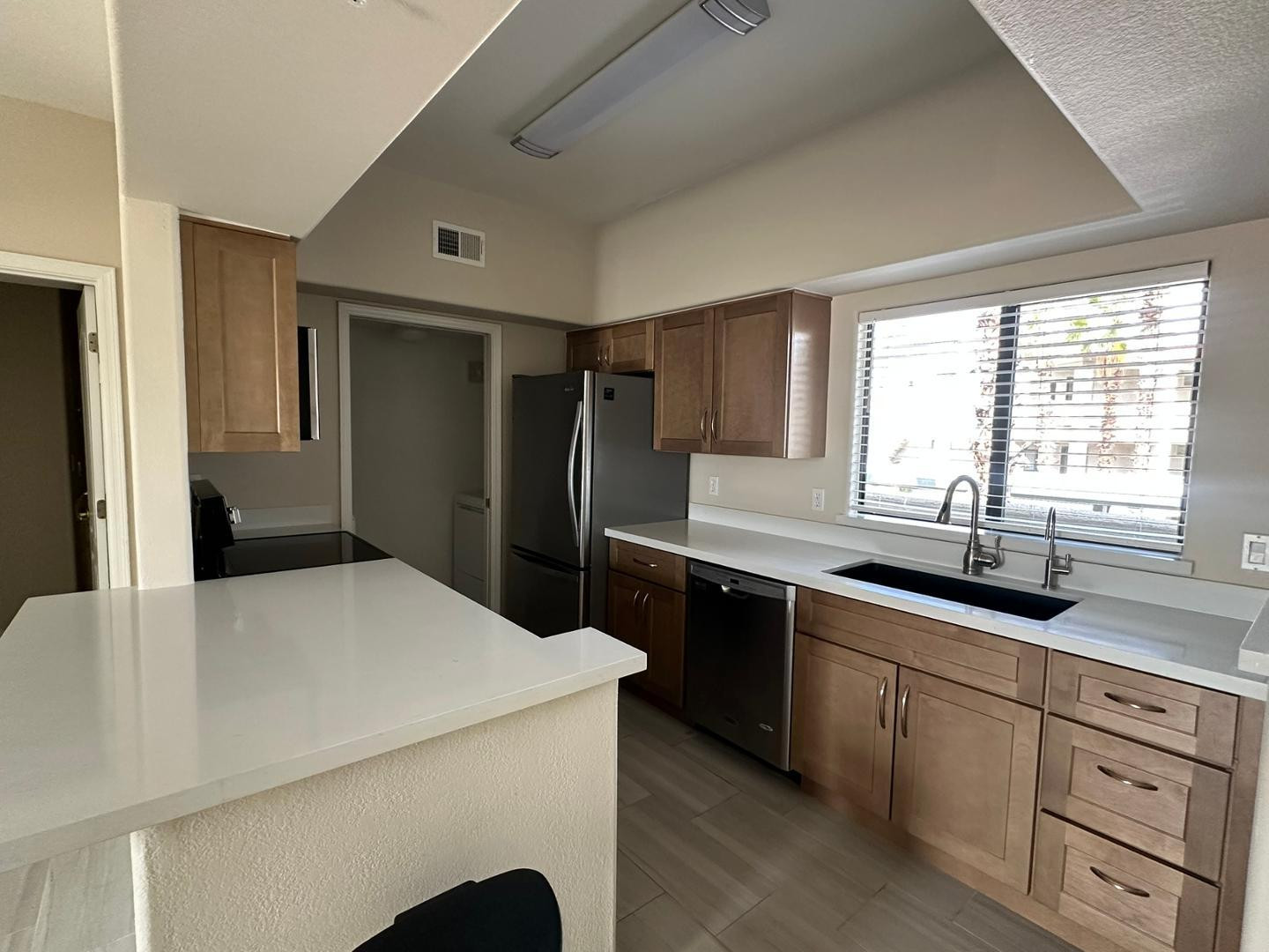10401 N Saguaro Boulevard 220