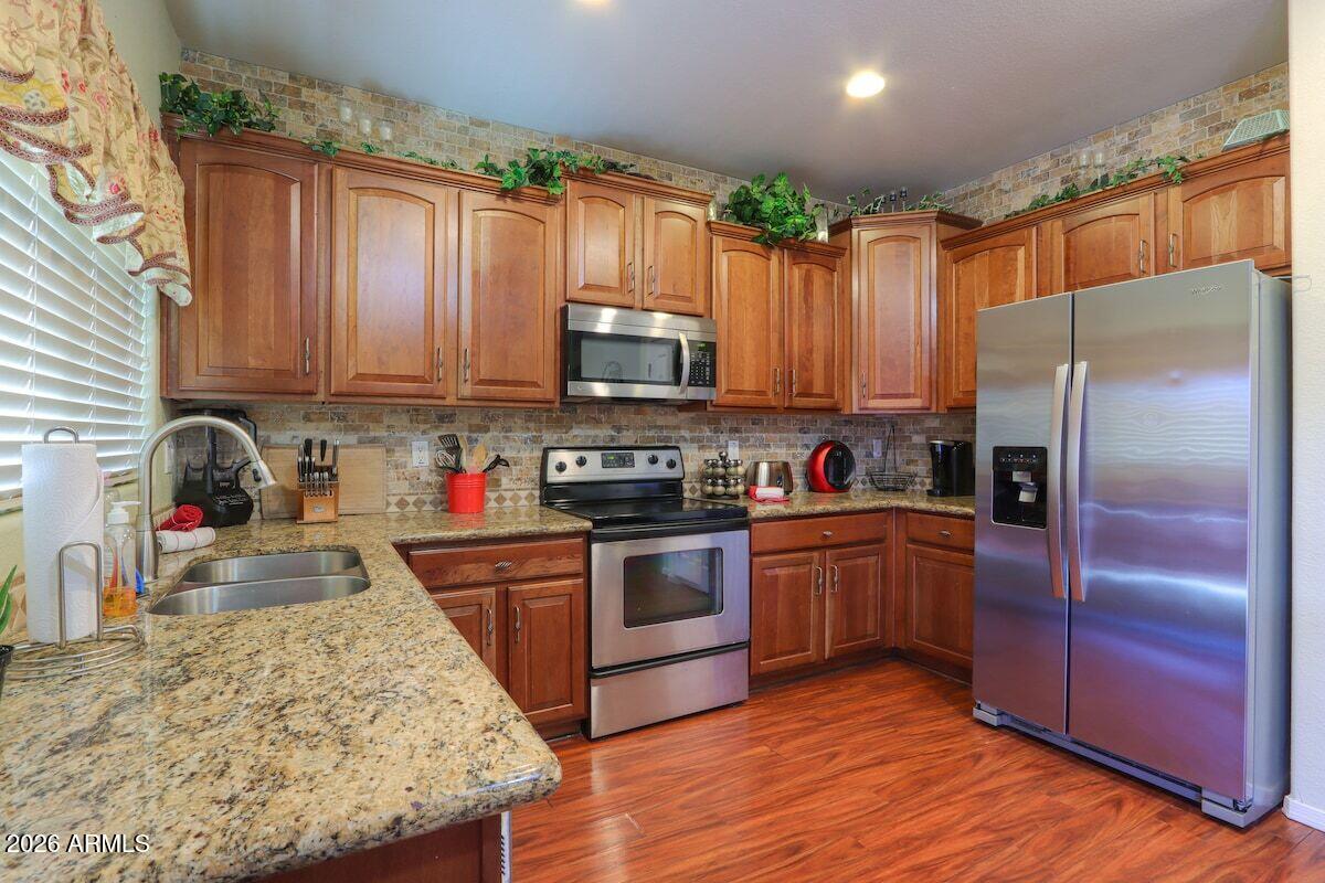 COBBLESTONE FARMS PARCEL VIII - Residential