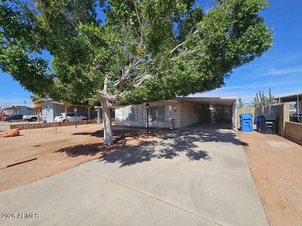 Photo of 4238 E Fremont Street, Phoenix, AZ 85042 (MLS # 6999561)