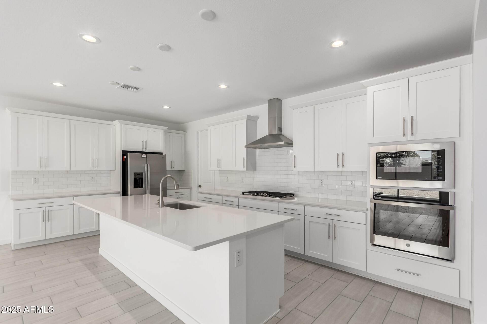 5029 W TOP HAND Trail