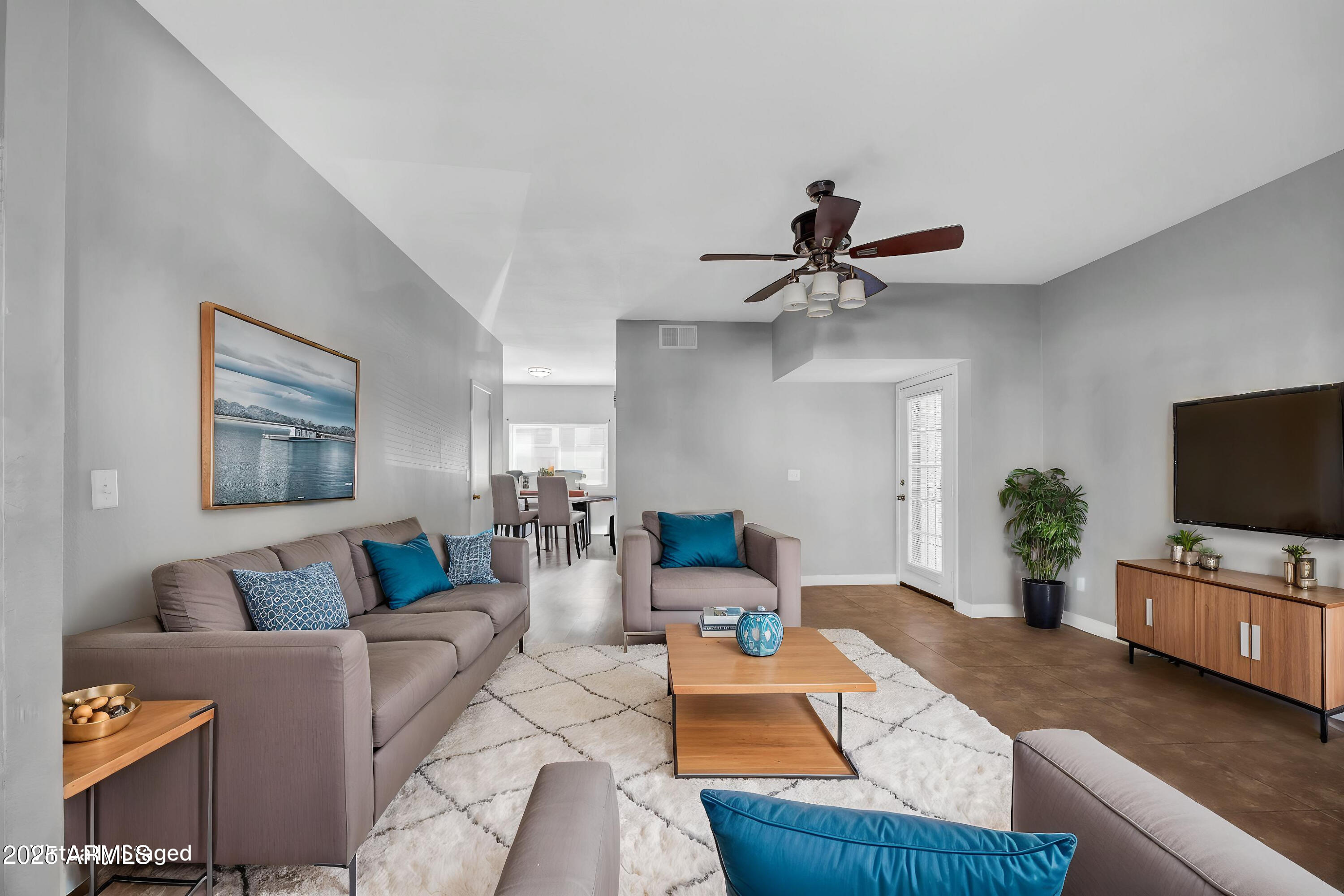 2315 W UNION HILLS Drive 108