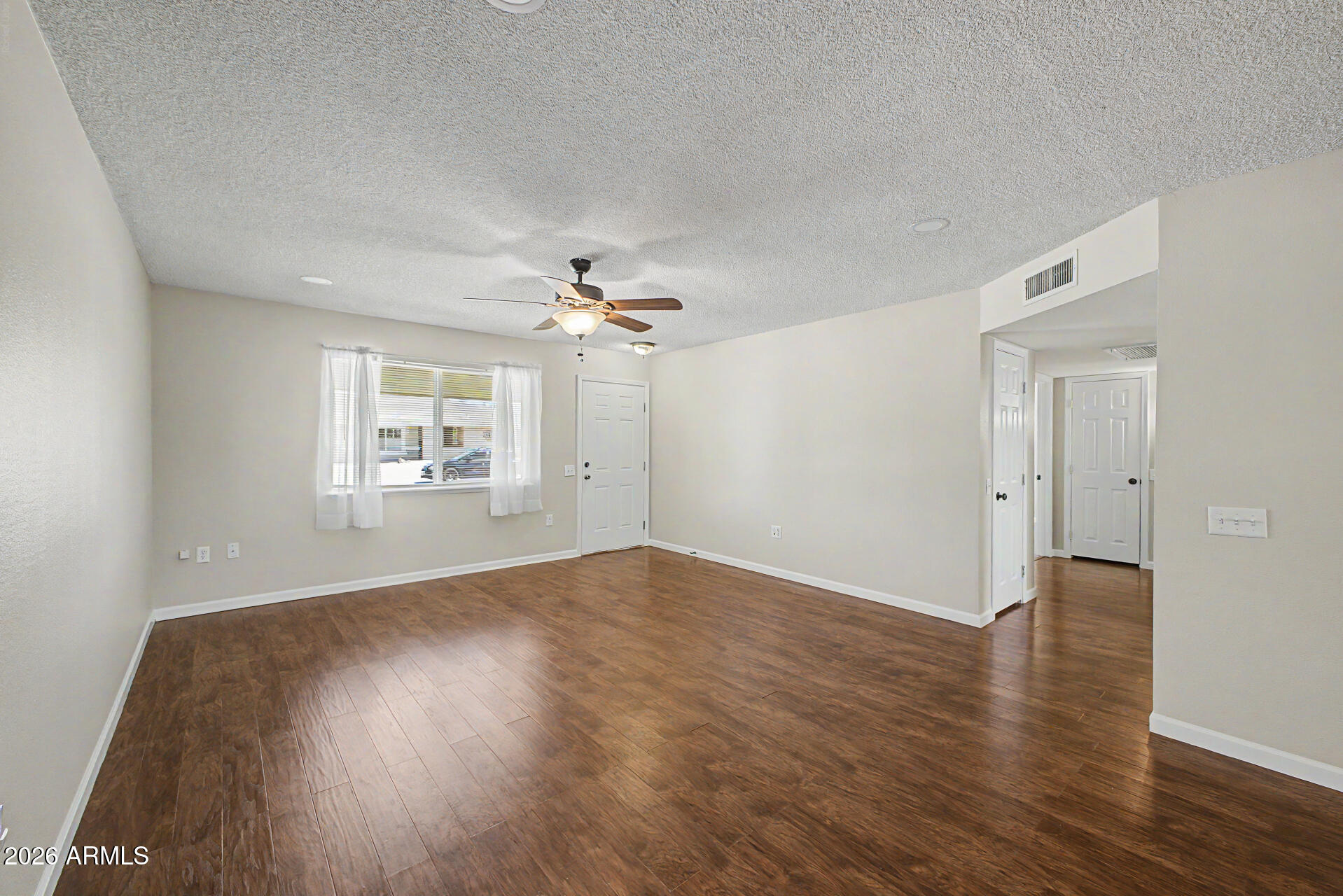 10129 W PINE SPRINGS Drive