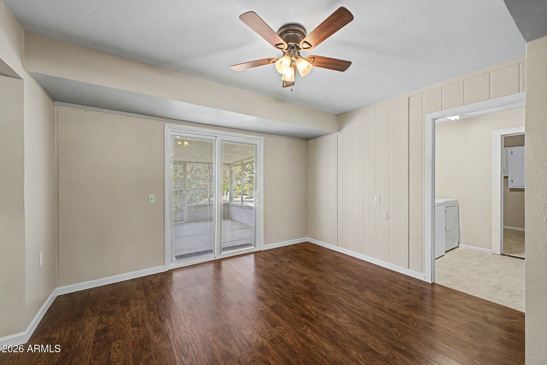 10129 W PINE SPRINGS Drive