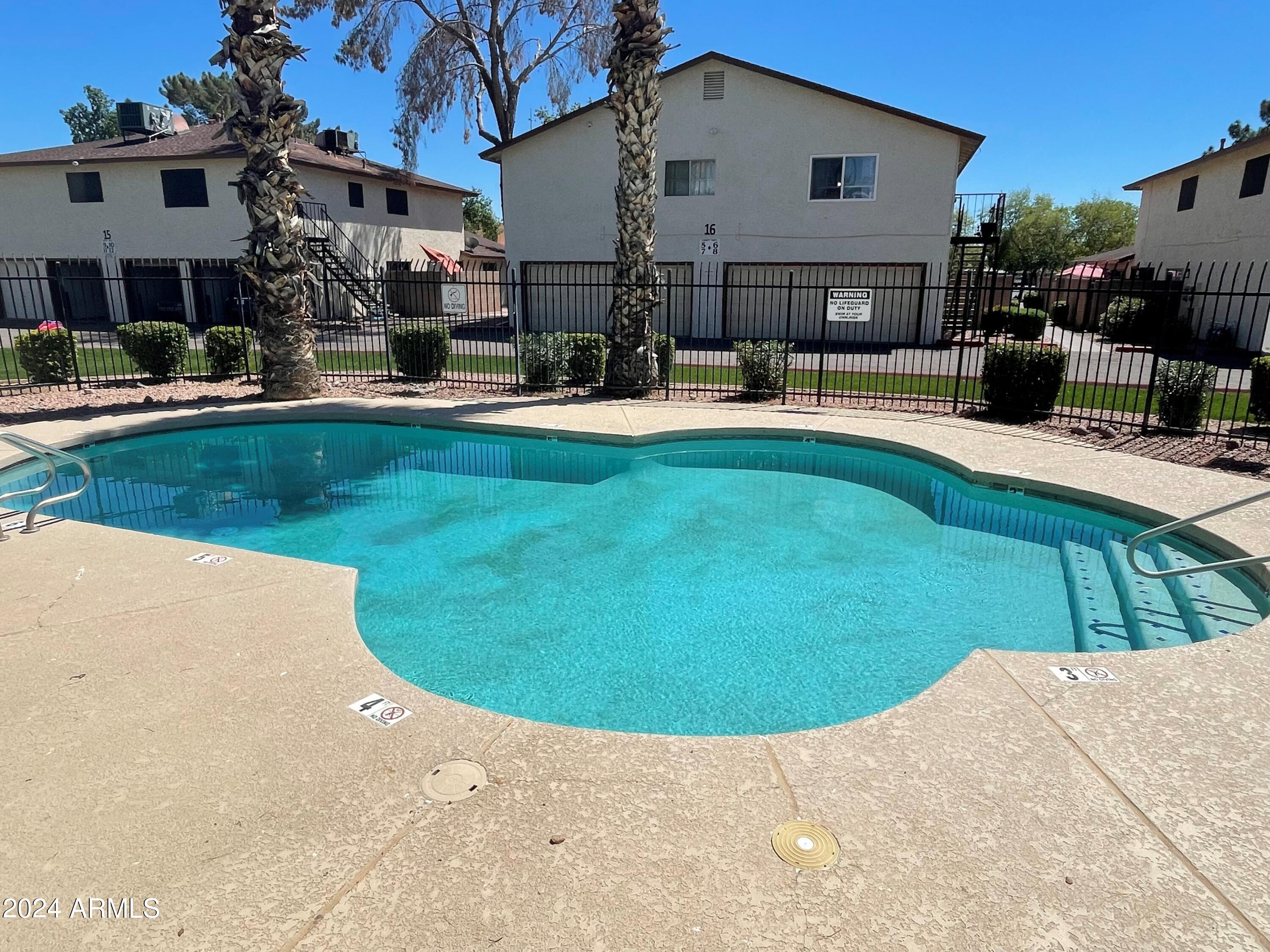 View Mesa, AZ 85203 condo