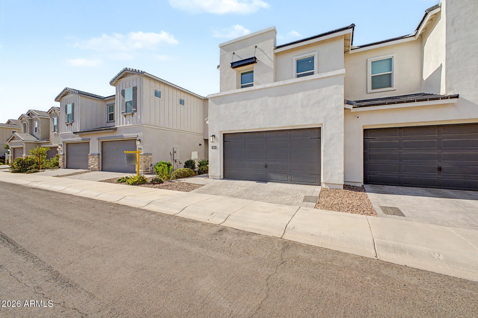 5054 E ANDERSON Drive