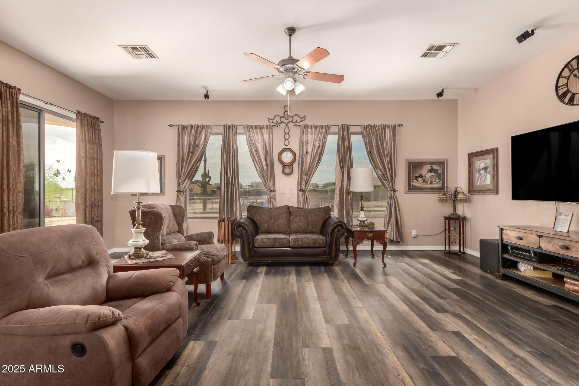2569 W Silverdale Road