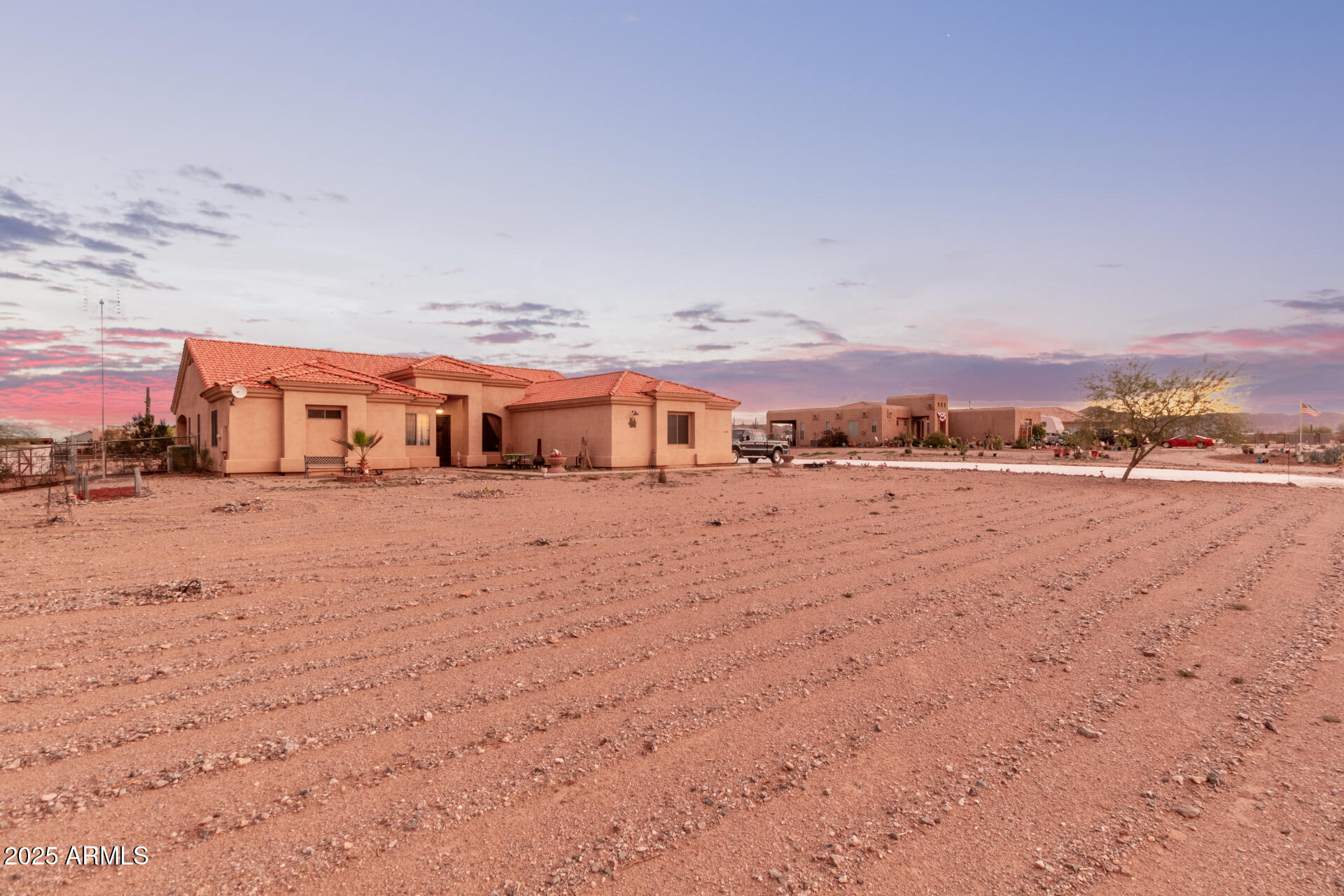 2569 W Silverdale Road