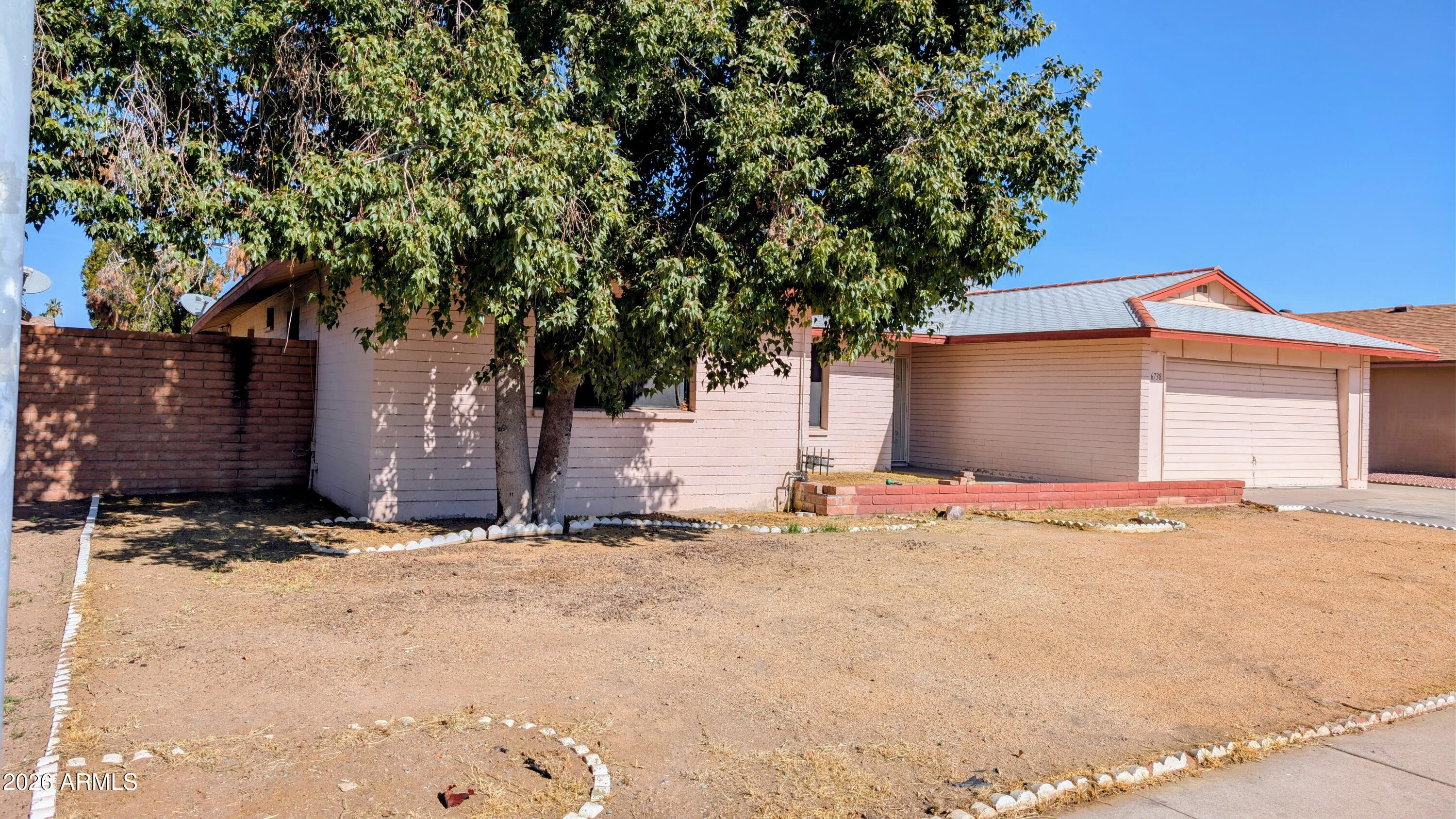 6738 W GEORGIA Avenue