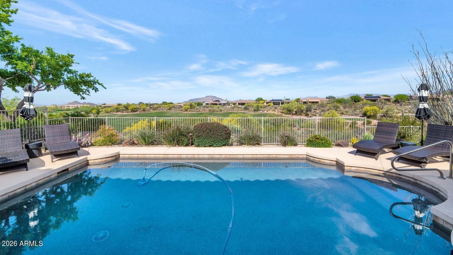 9860 E Roadrunner Drive