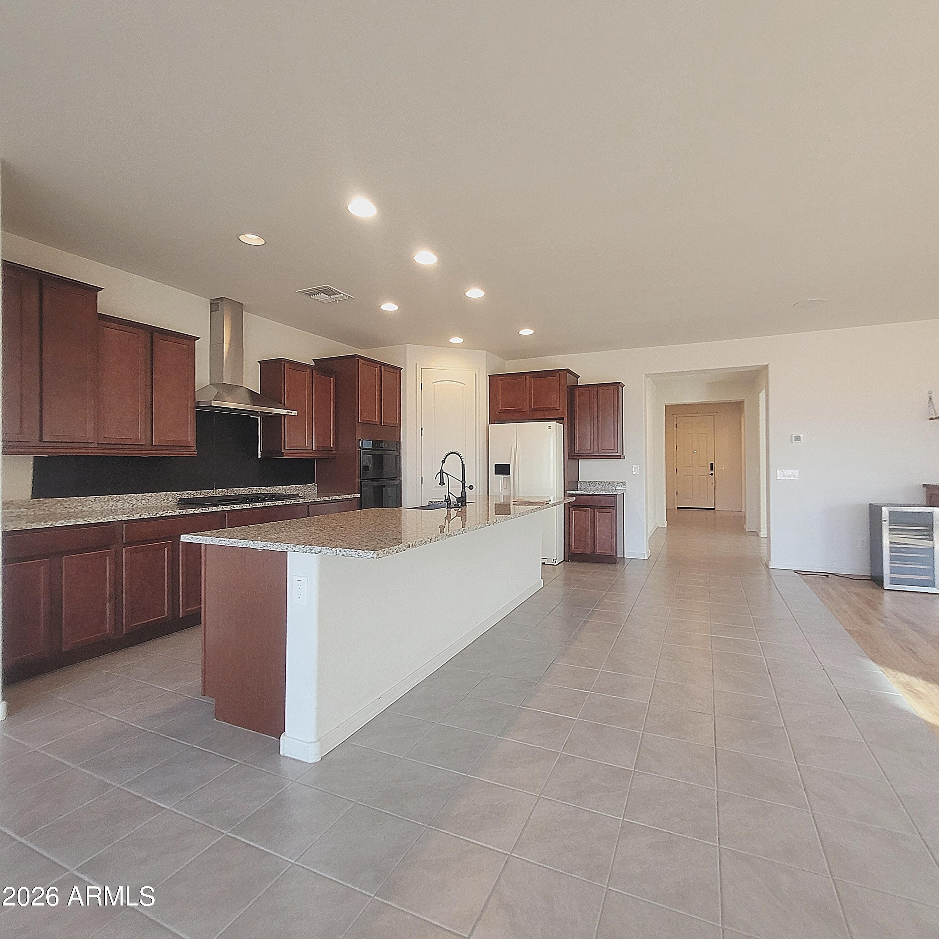 25932 W FIREHAWK Drive