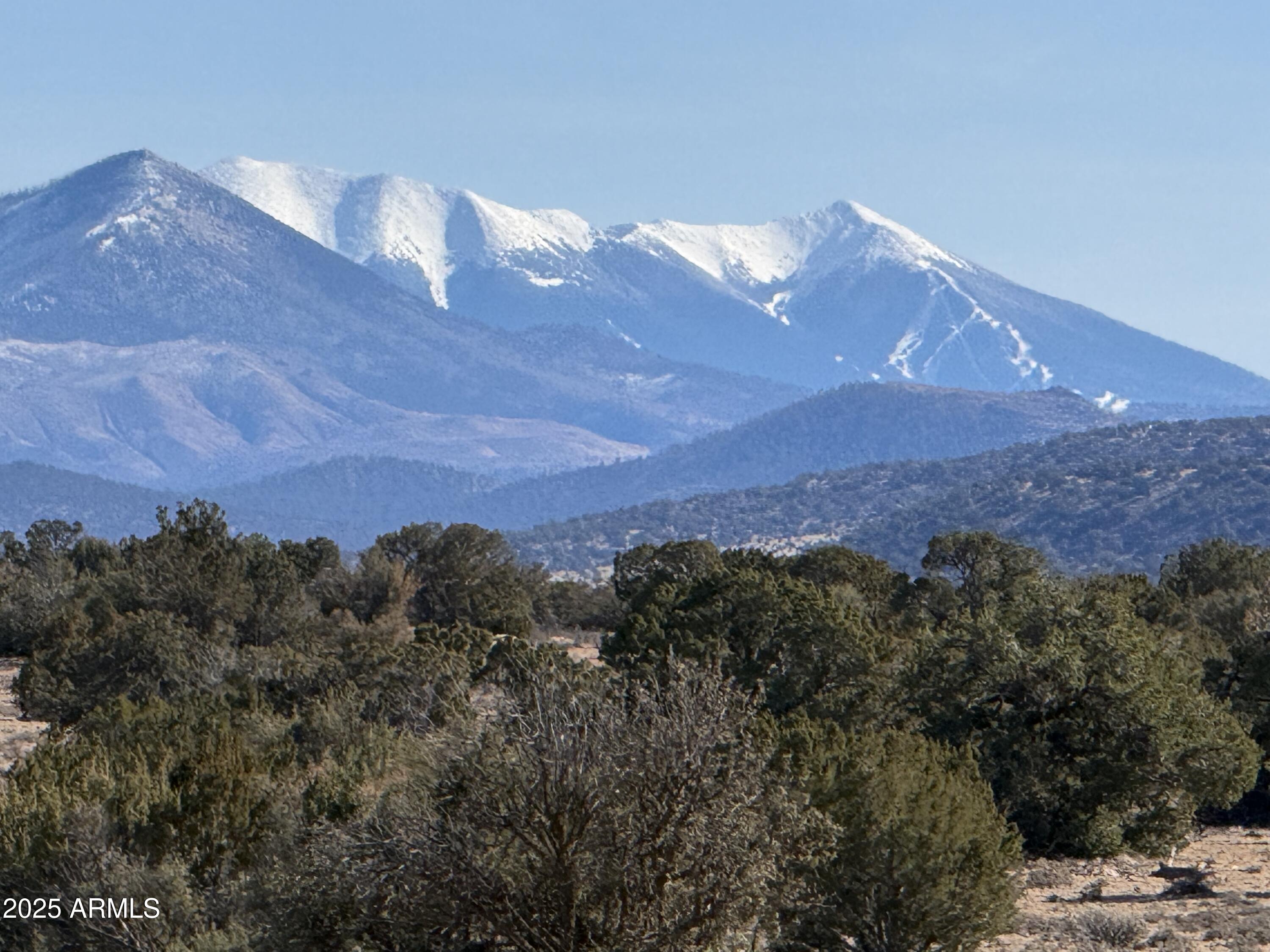 5733 W CLOVE HITCH Road 356