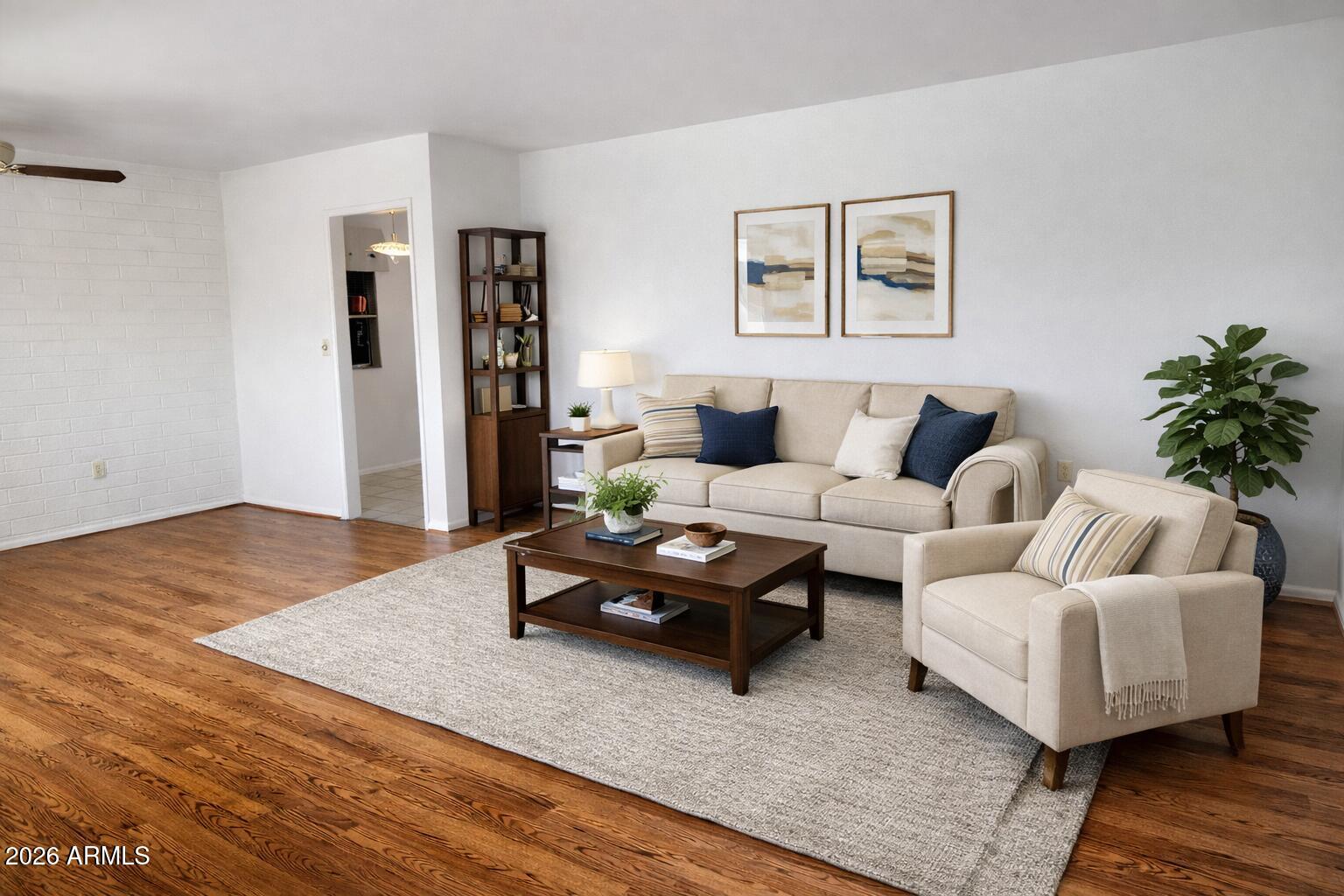 10136 W DESERT HILLS Drive