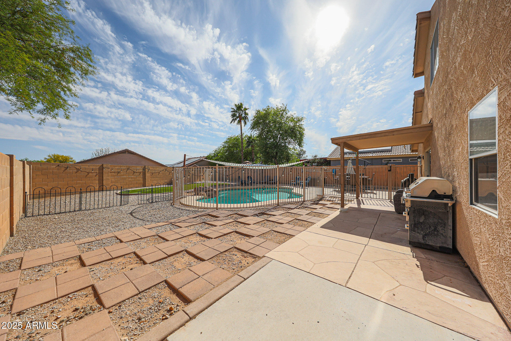 12513 W DREYFUS Drive