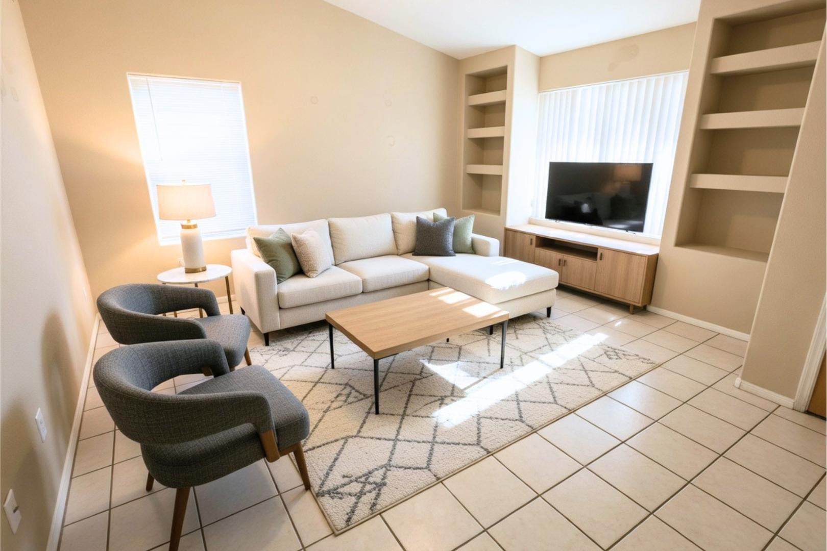 10326 W Missouri Avenue