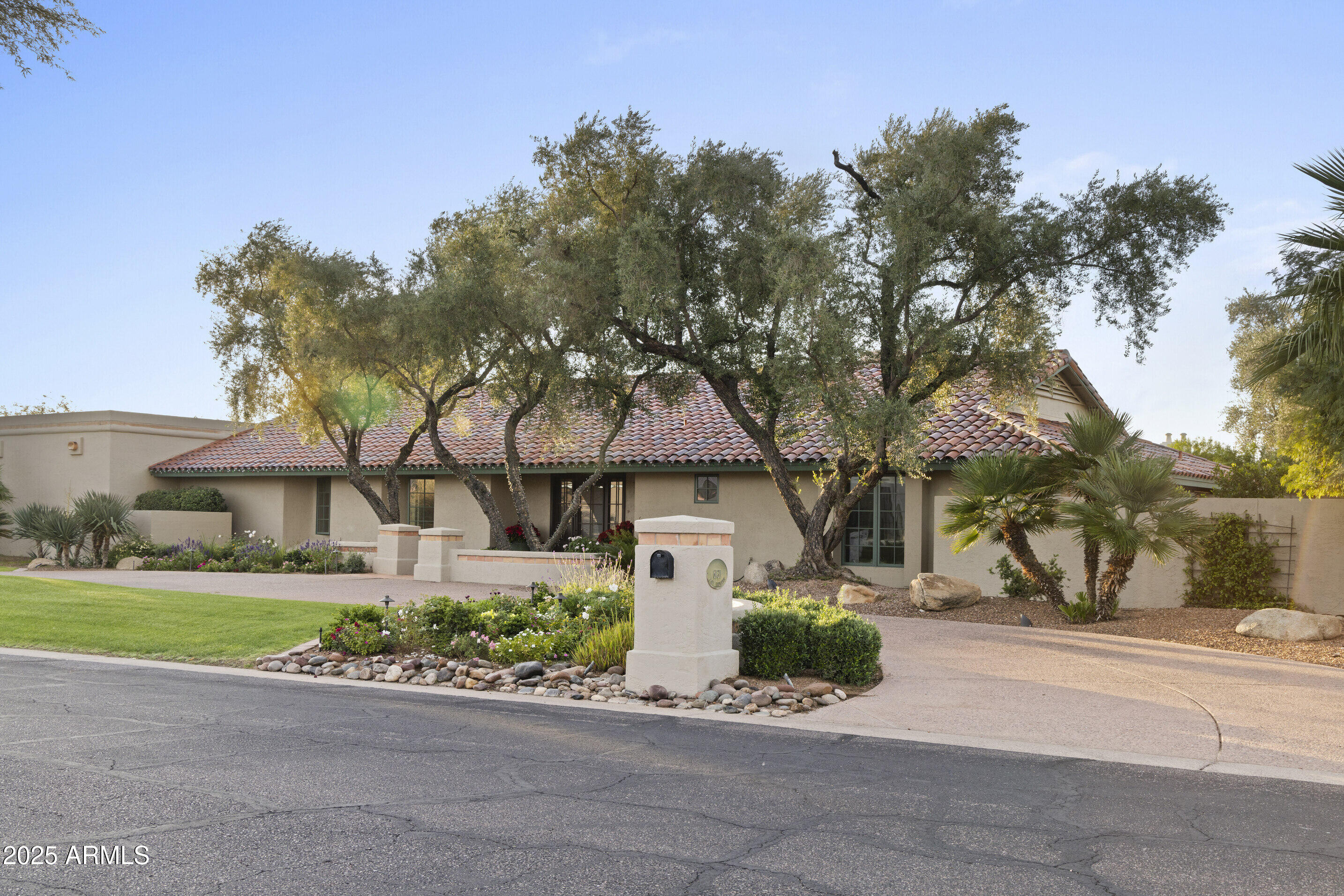 6131 E Naumann Drive