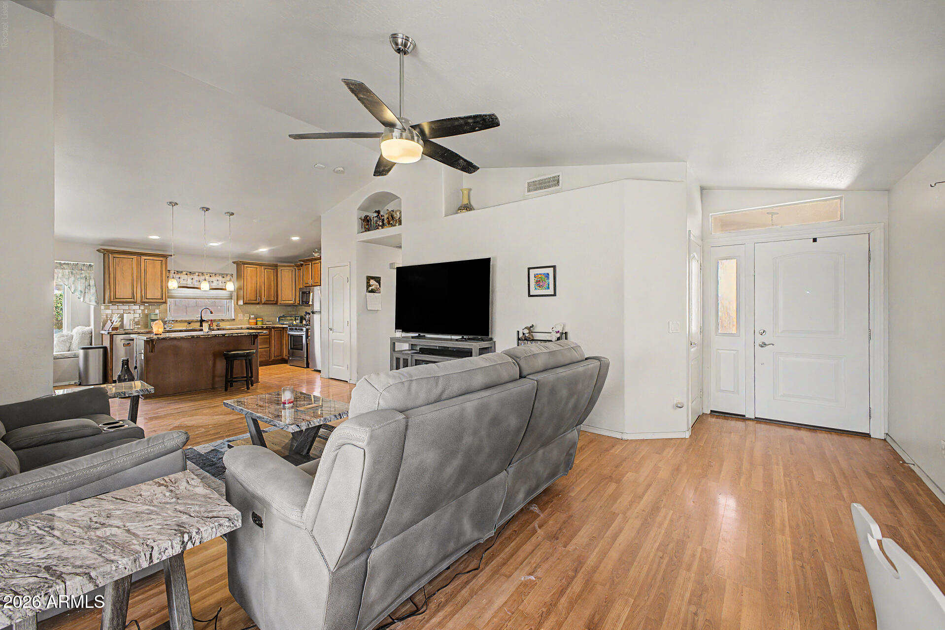 2123 E ROCKWOOD Drive