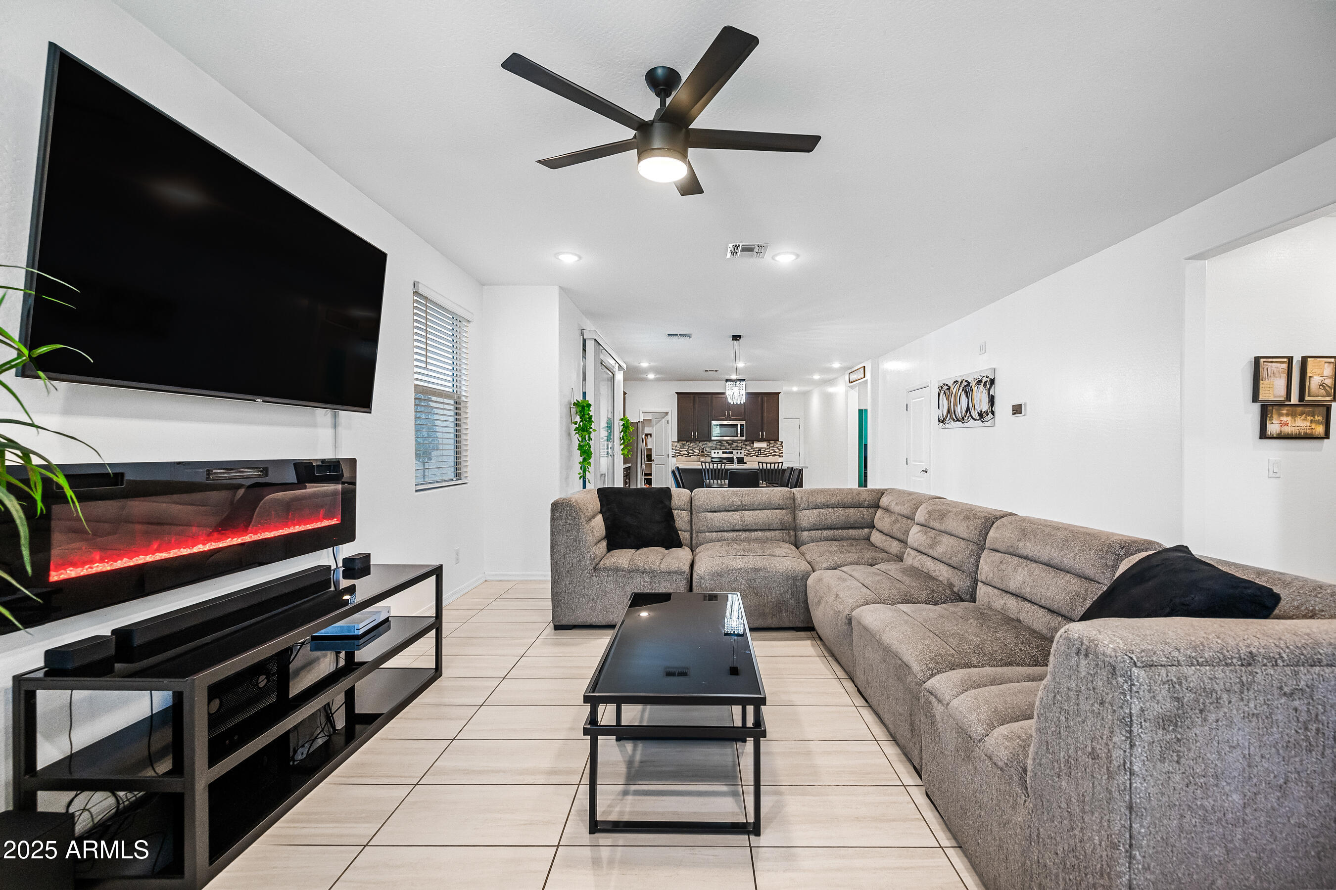 15245 W SHERMAN Street