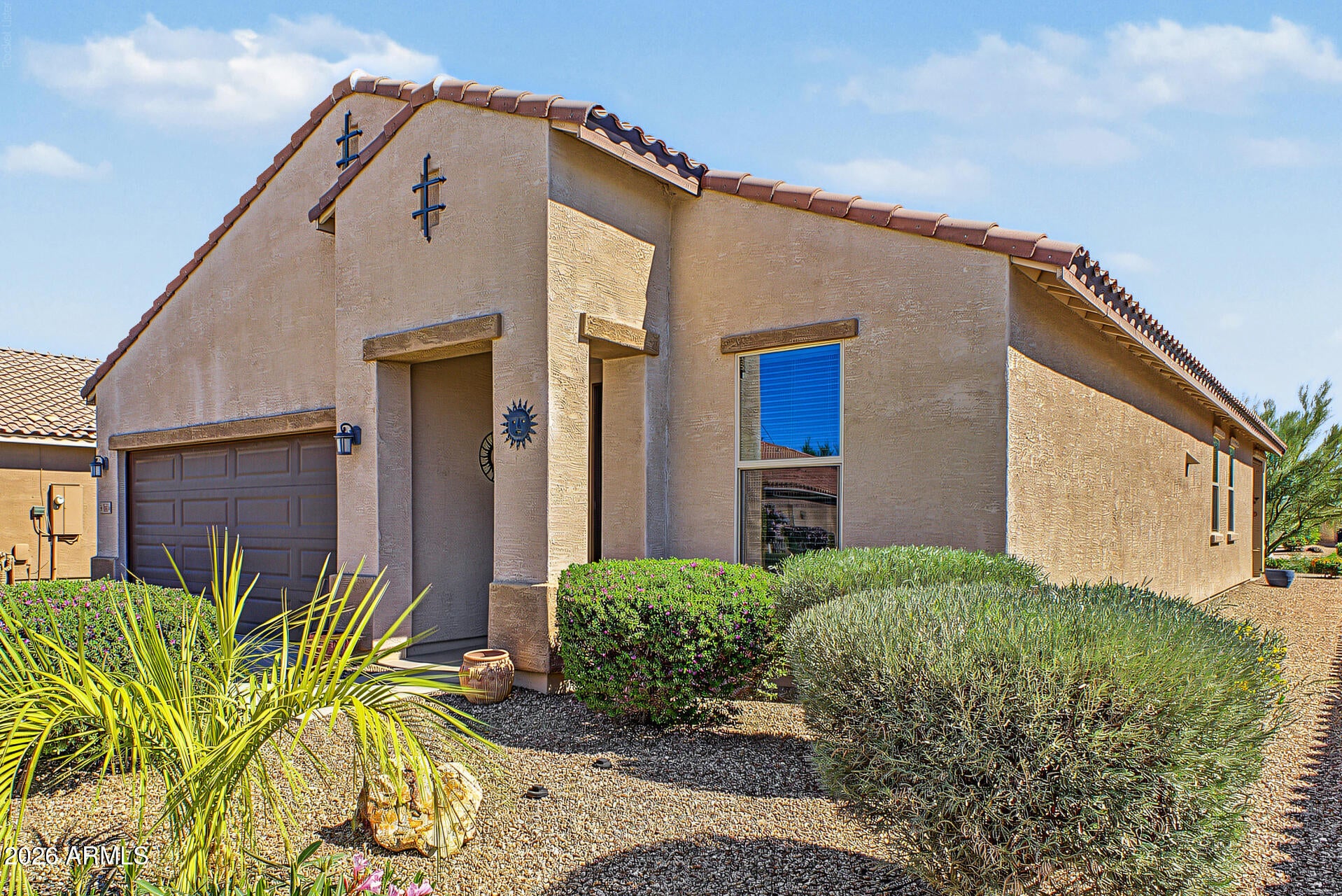 546 N RAINBOW Way