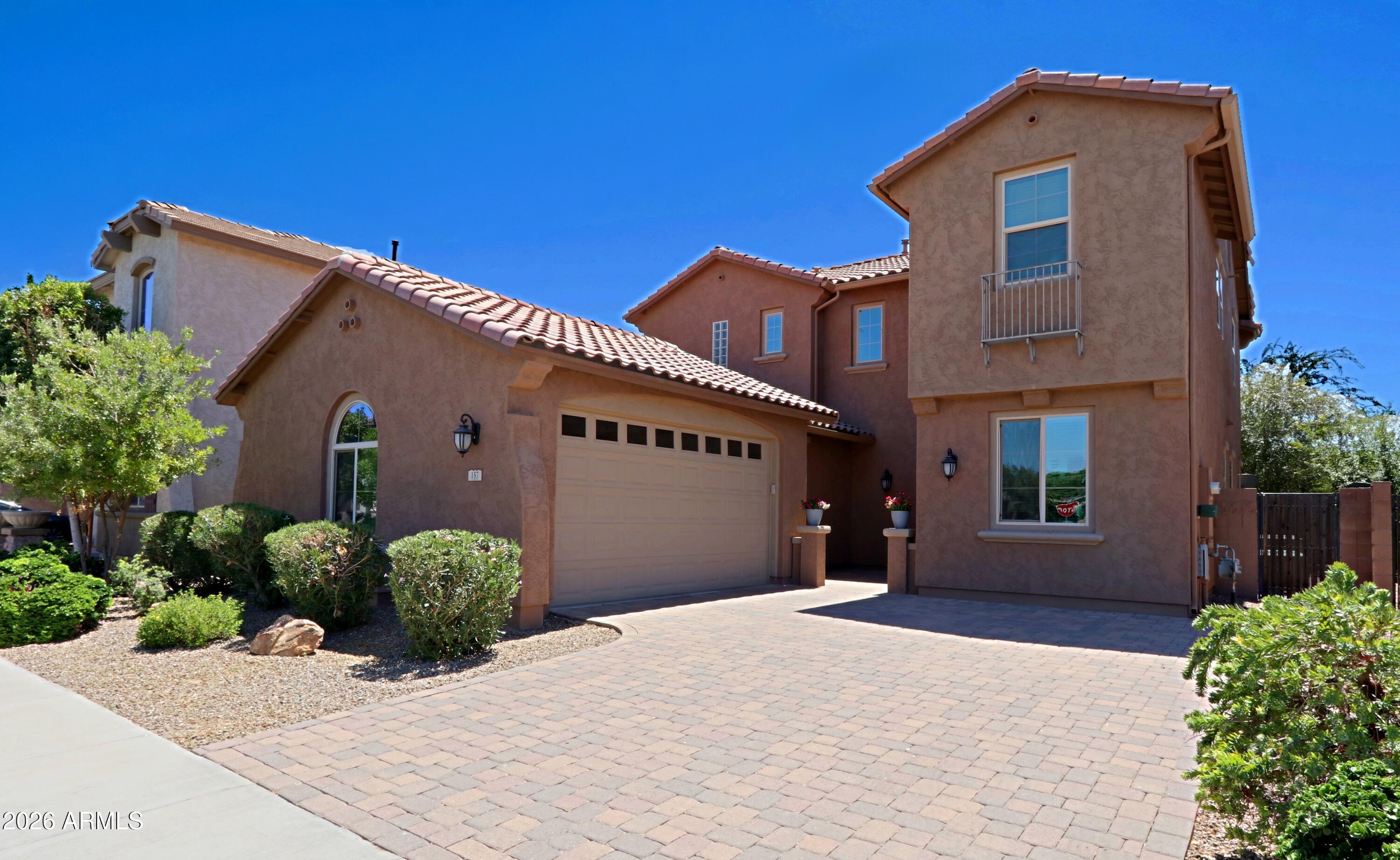 157 E CANYON Way