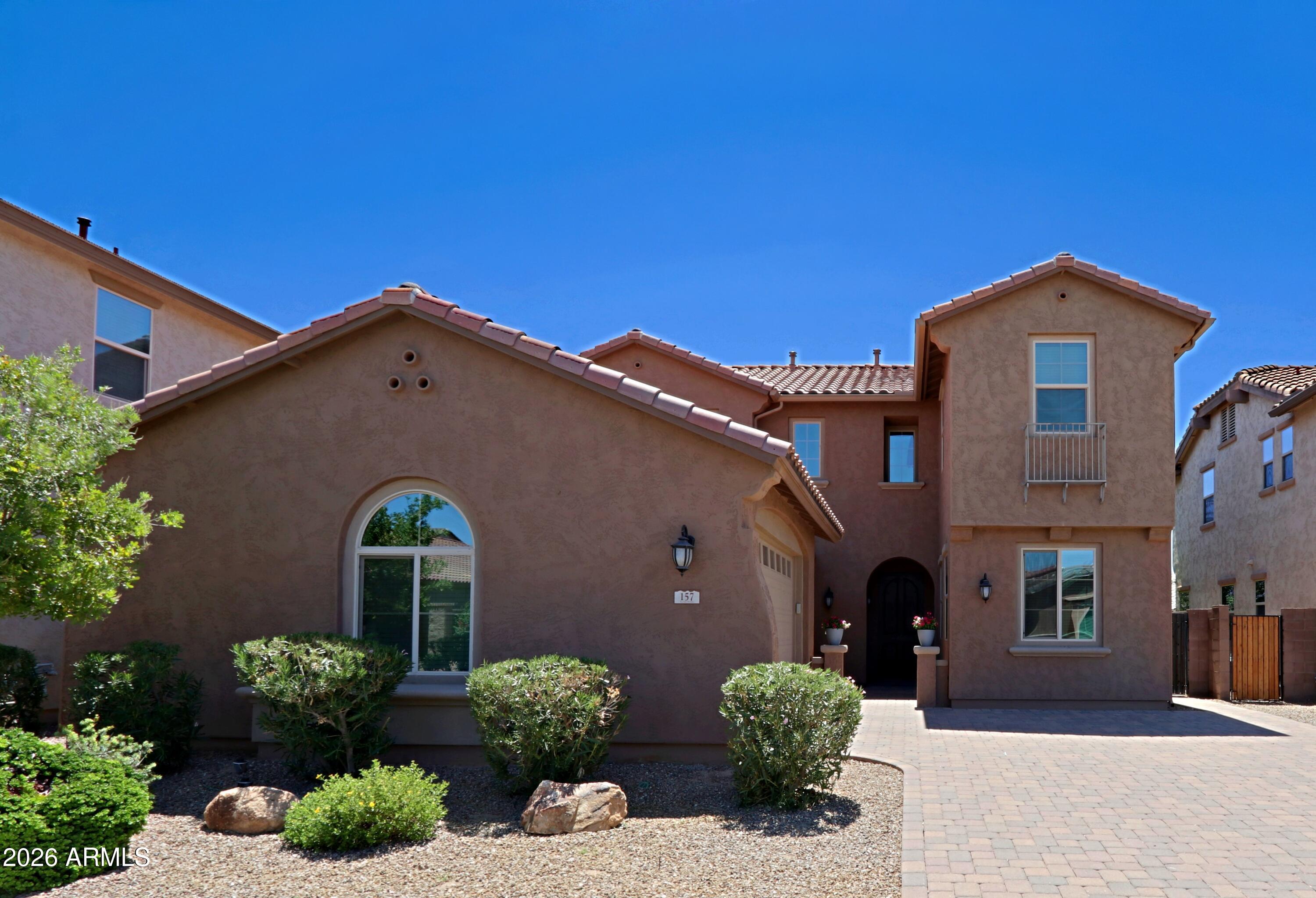 157 E CANYON Way