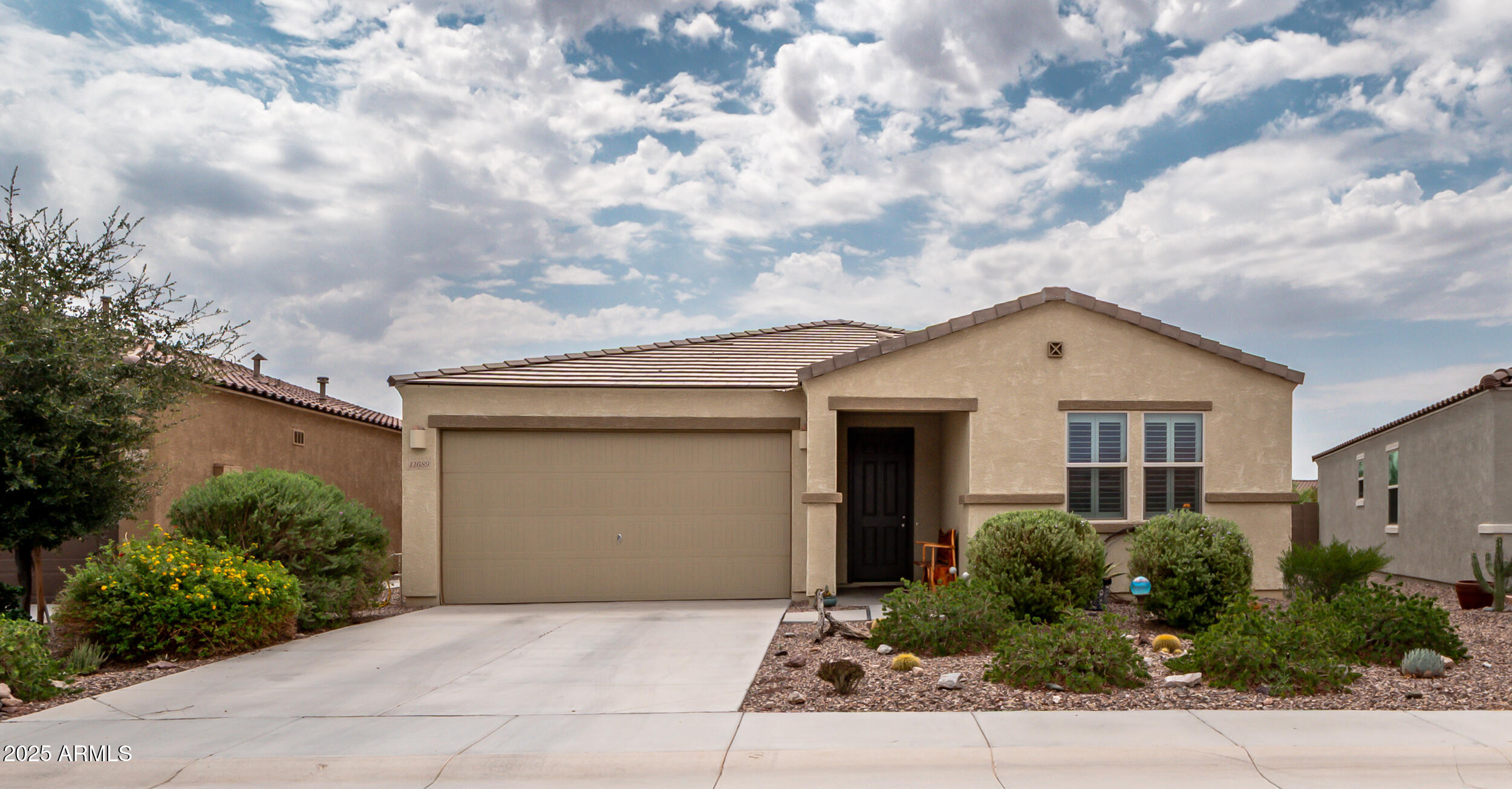 11689 E RED BUTTE --