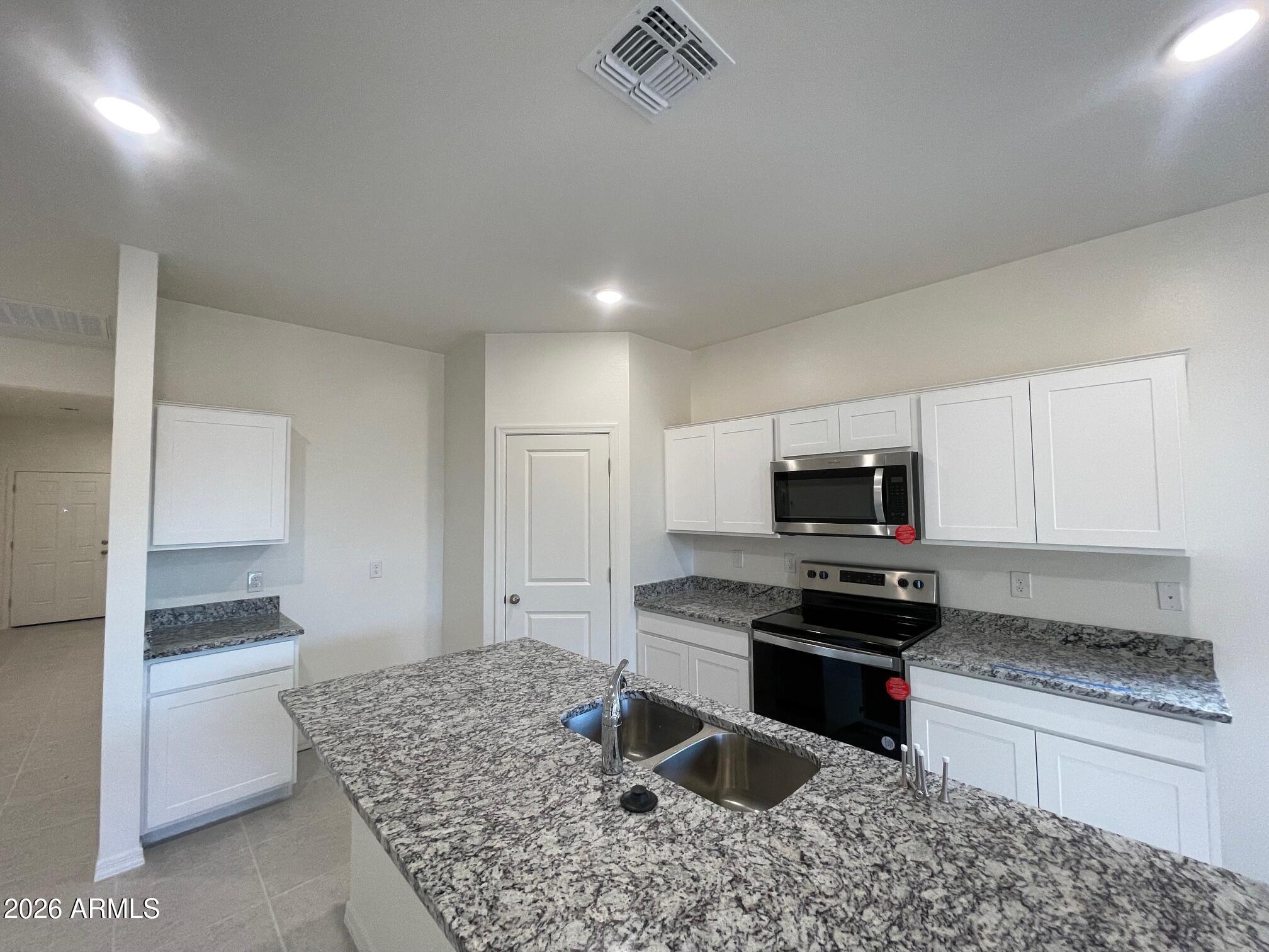 Properties 4 47611 W COE Street